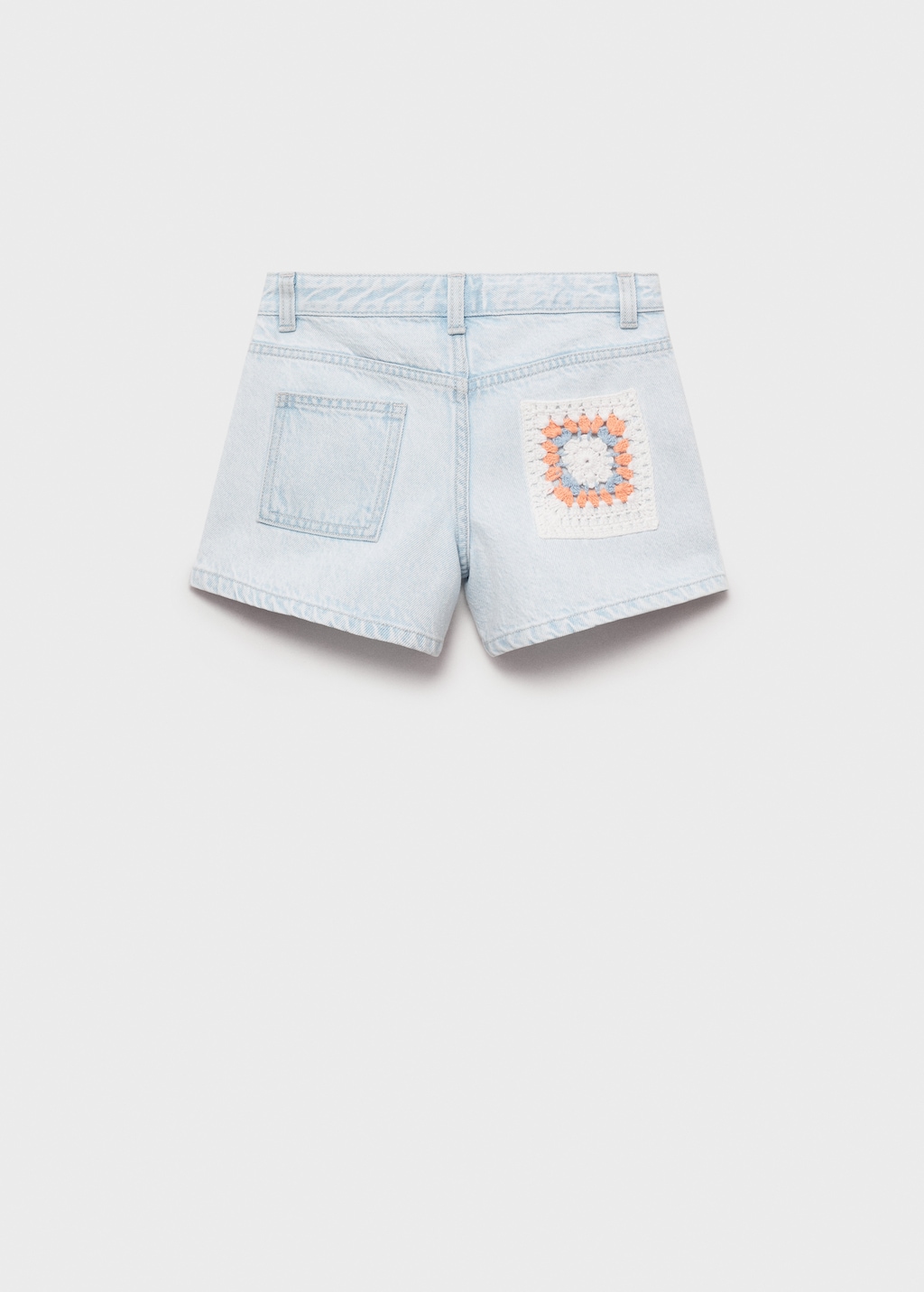 Combined crochet shorts