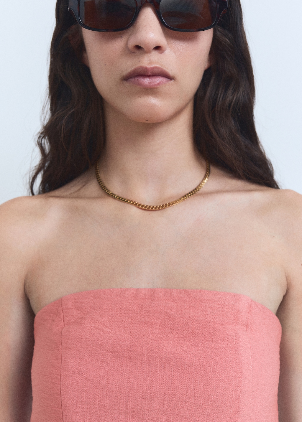 Asymmetrical strapless top - image 4
