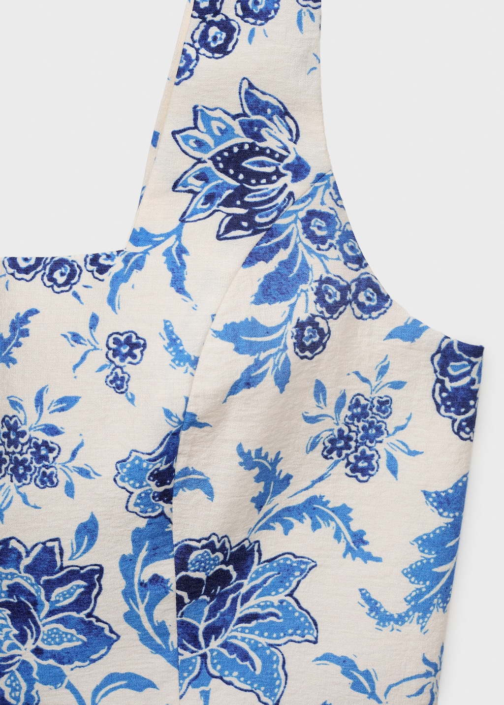 Floral crop top with low neckline - Women | MANGO USA