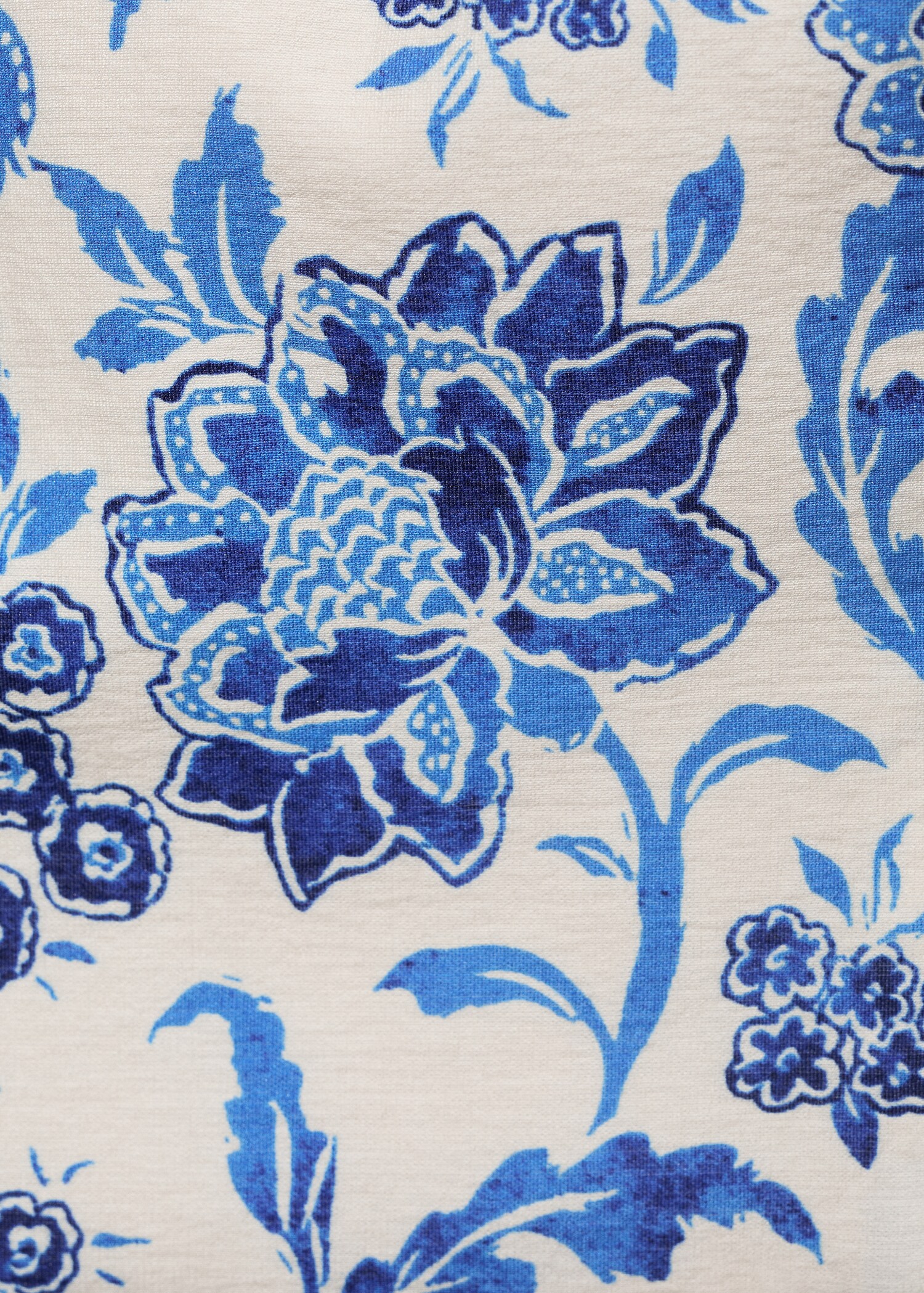 Blumenprint-Top mit tiefem Ausschnitt - Detail des Artikels 8