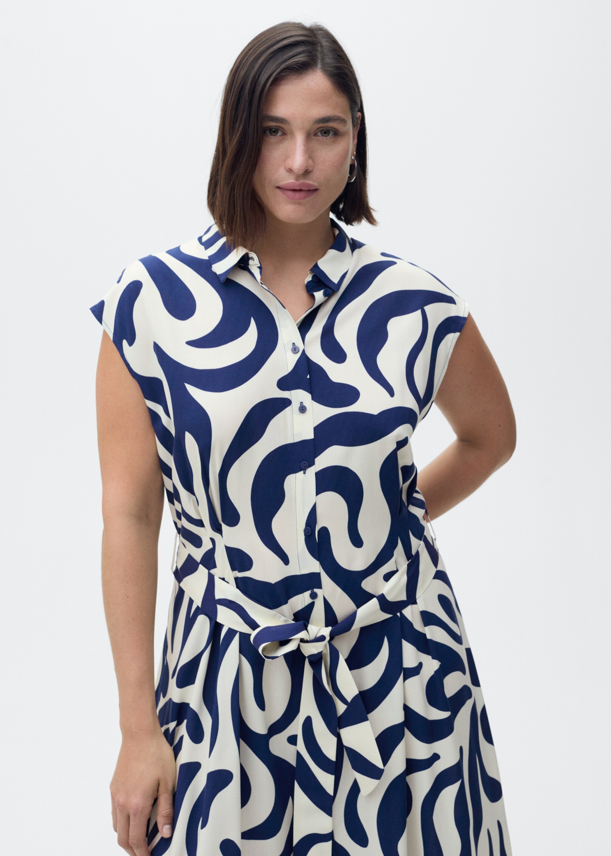 Printed shirt dress with belt - Details of the article 5