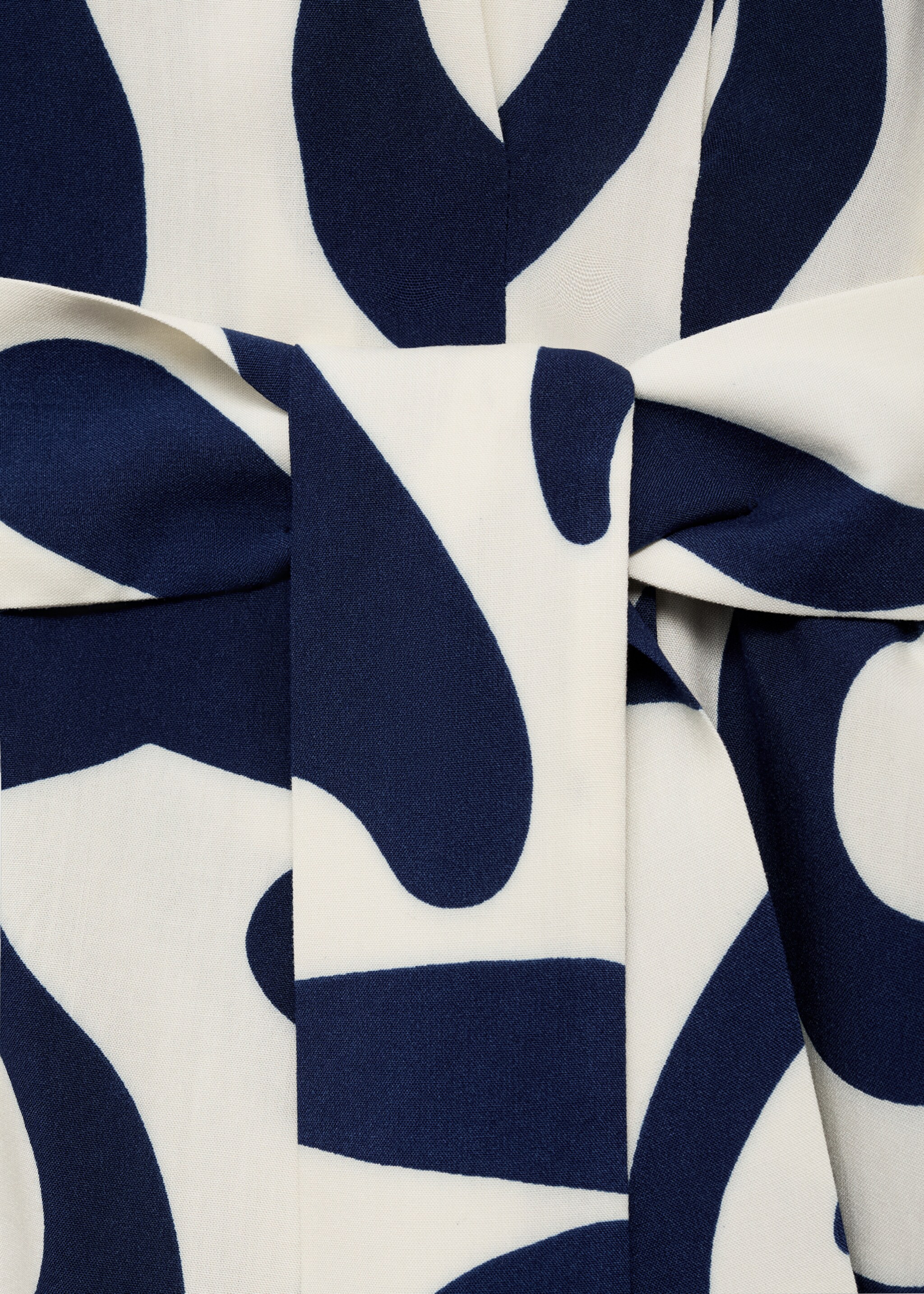 Printed shirt dress with belt - Details of the article 8