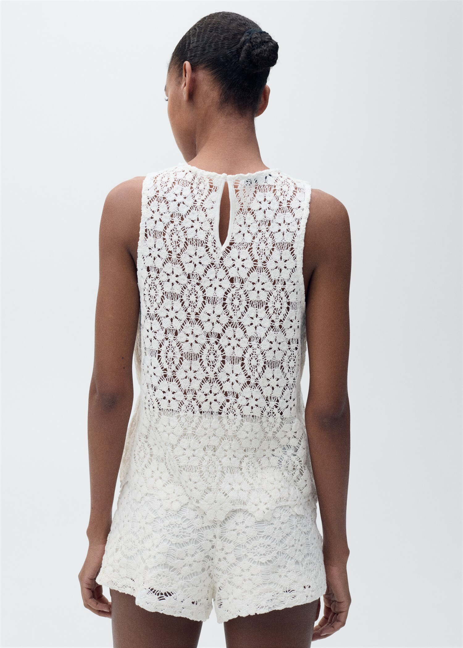 Top recto crochet - Reverso del artículo