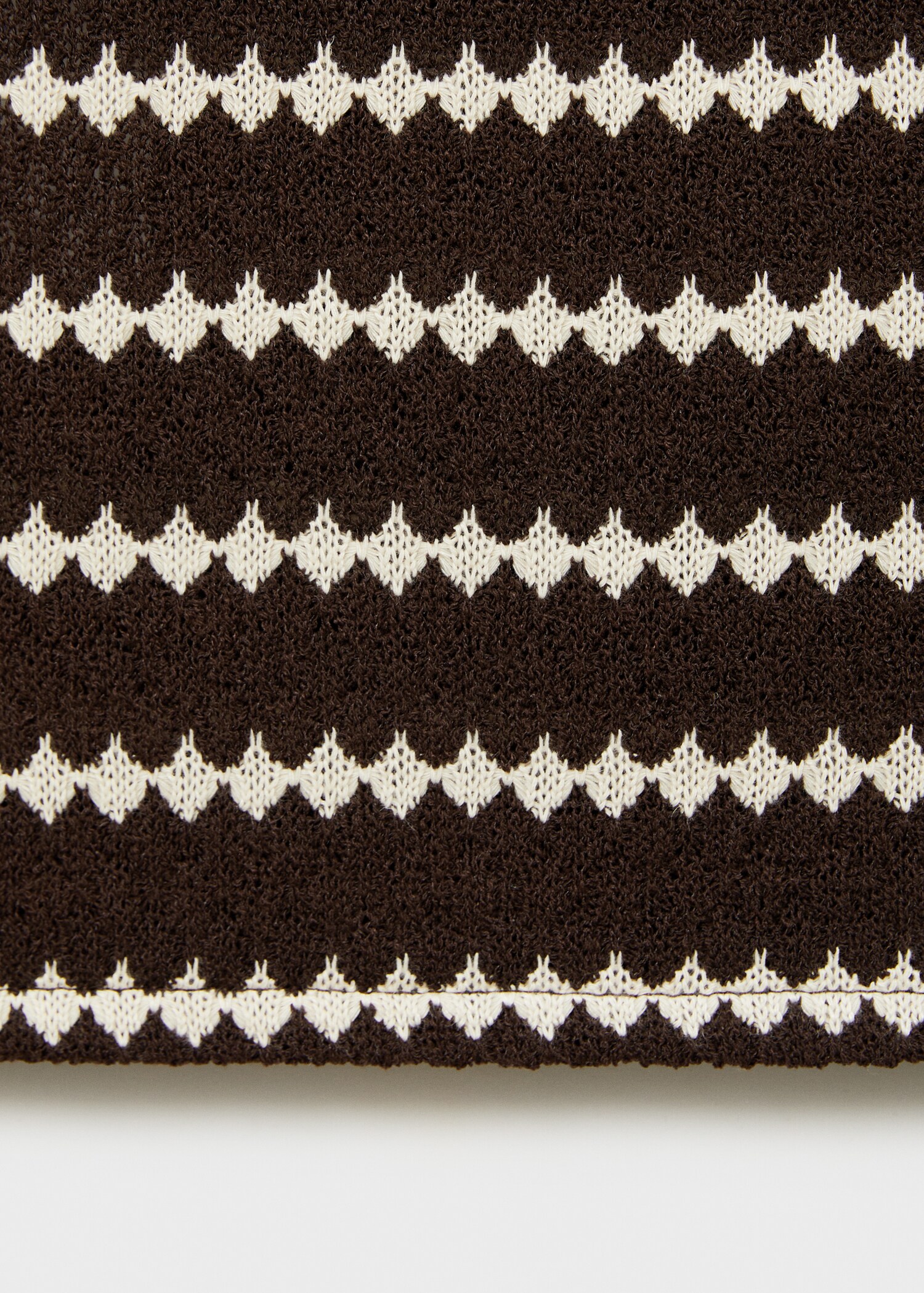 Knitted top with geometric print - Details of the article 0