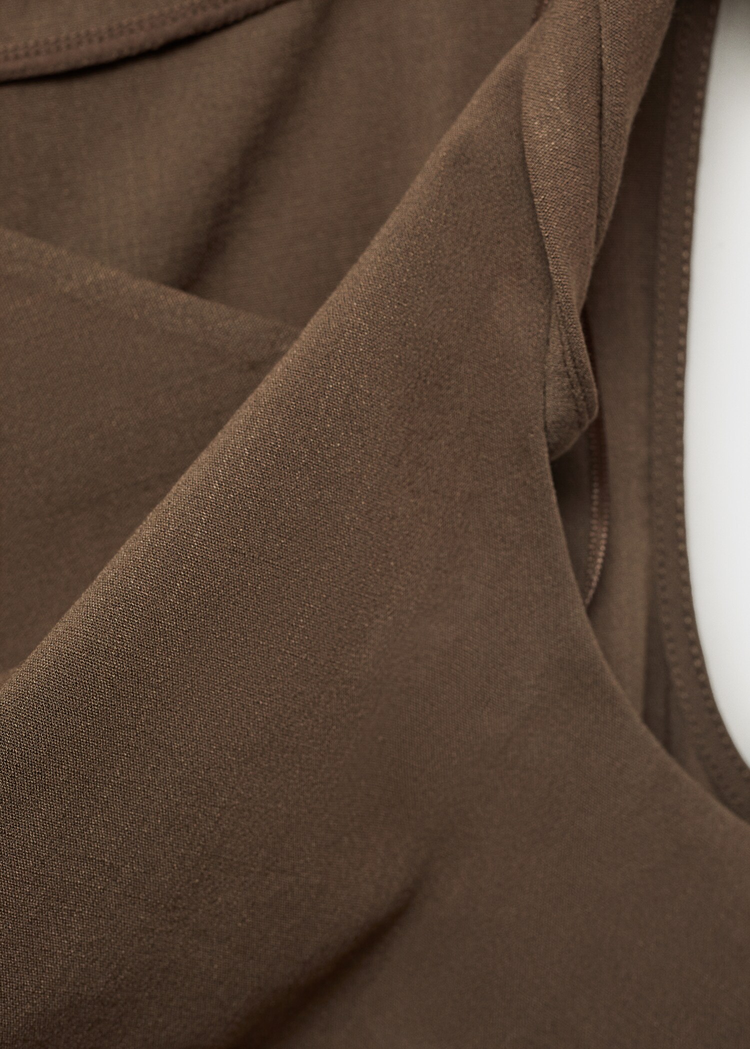Asymmetrical draped top with straps - Details of the article 8