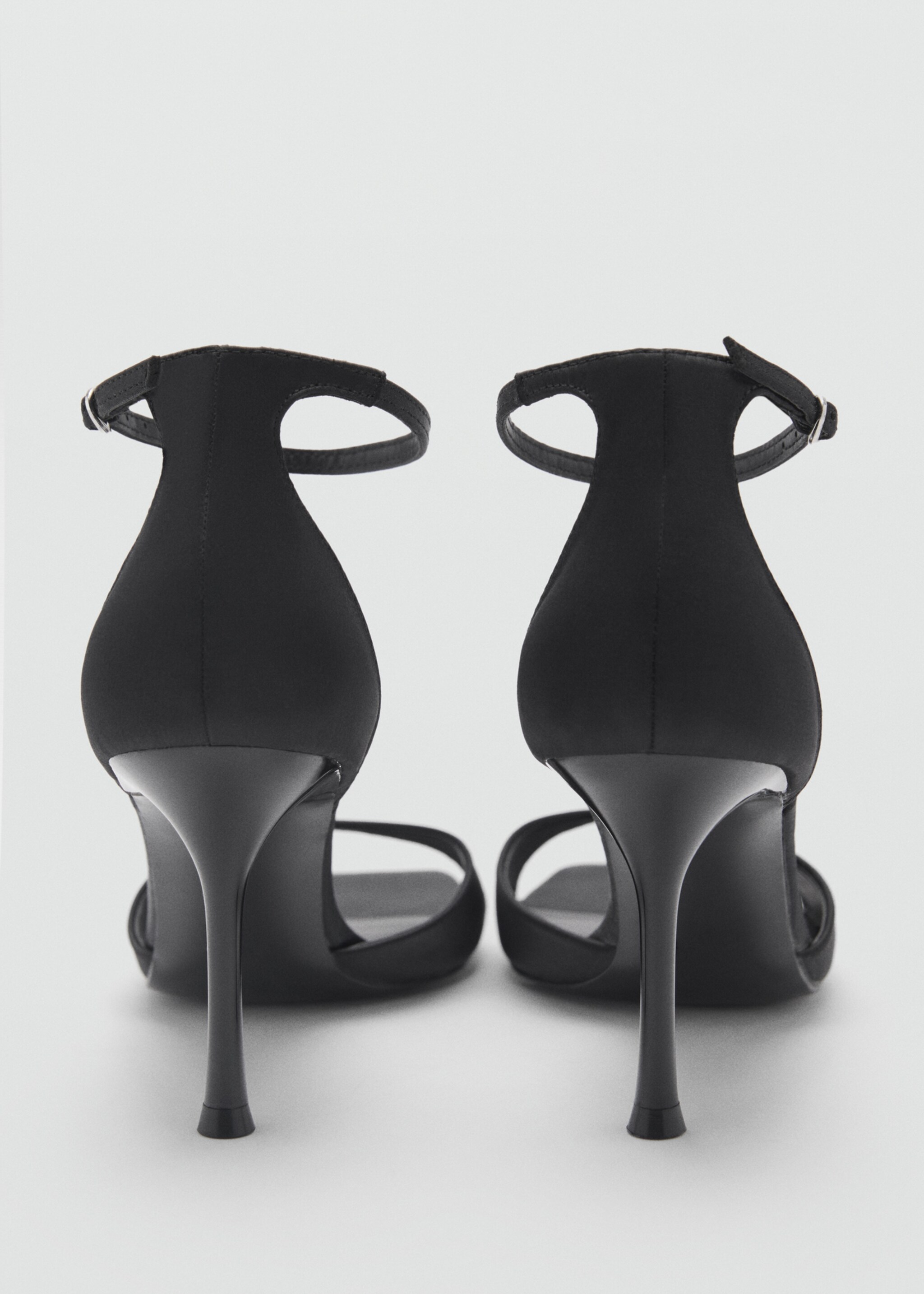 Strappy heeled sandals - Details of the article 1