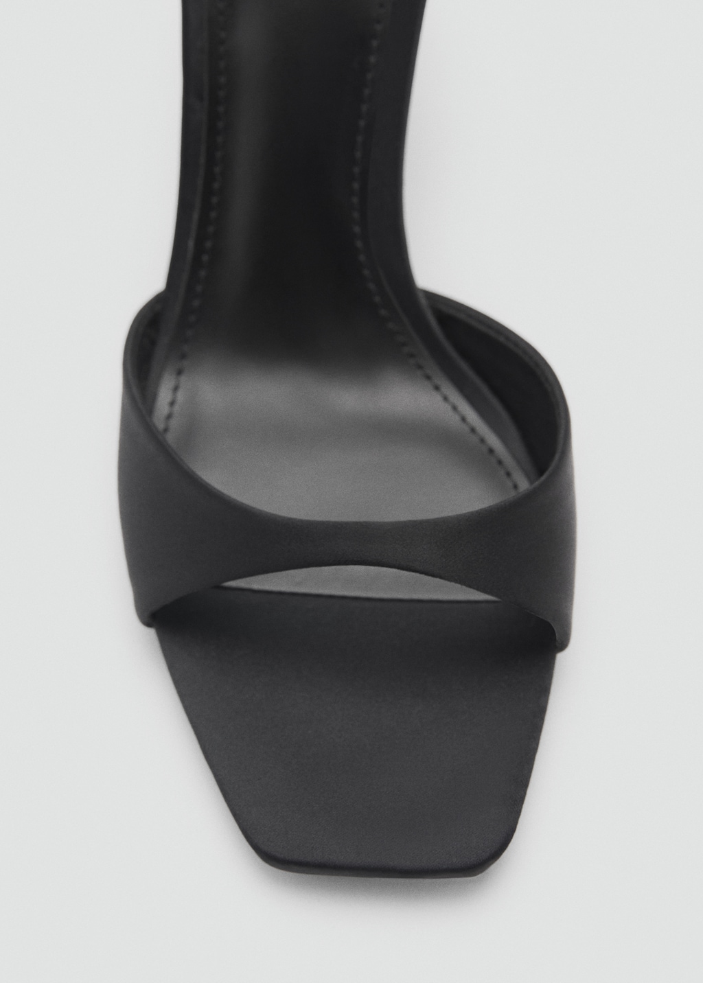Chaussures a talons avec bride arriere Femme MANGO France La Reunion