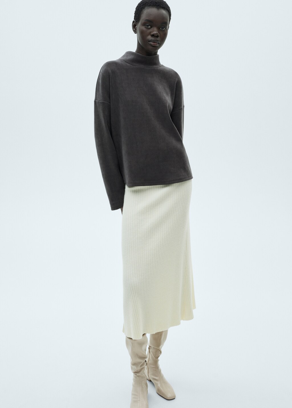 Corduroy sweatshirt with perkins neck