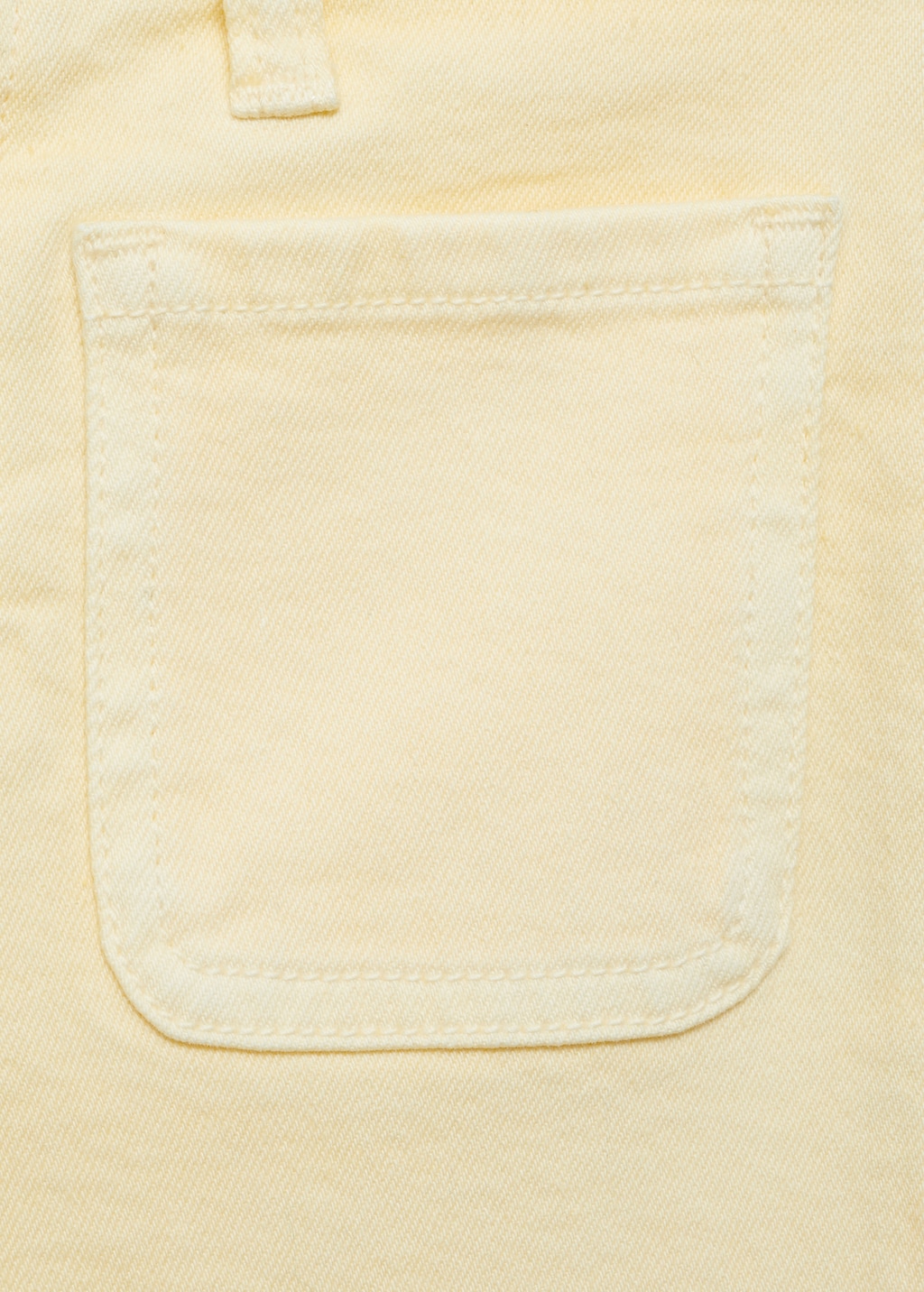 Flared jeans with pocket