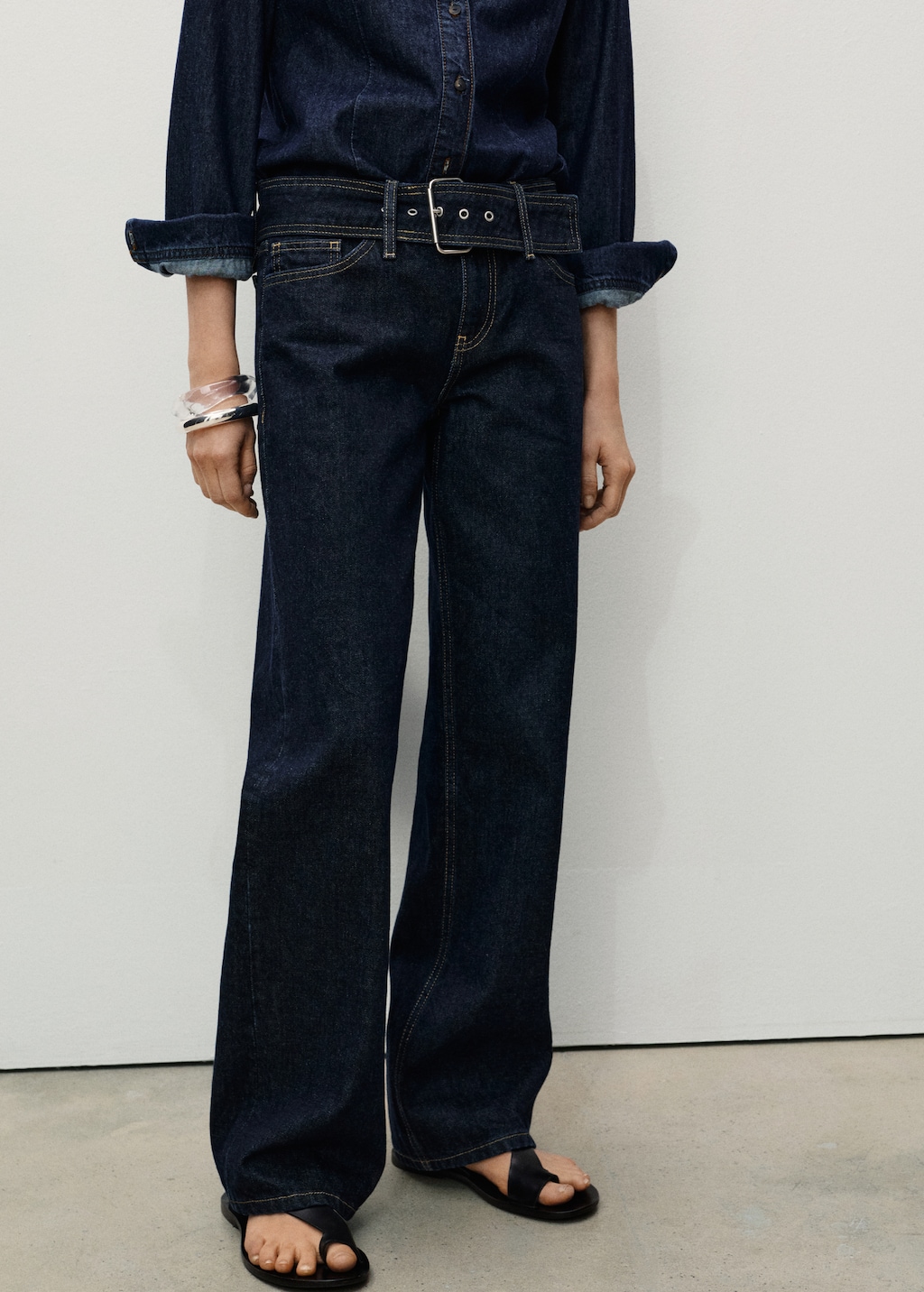 Mango Low-rise straight jeans with belt
