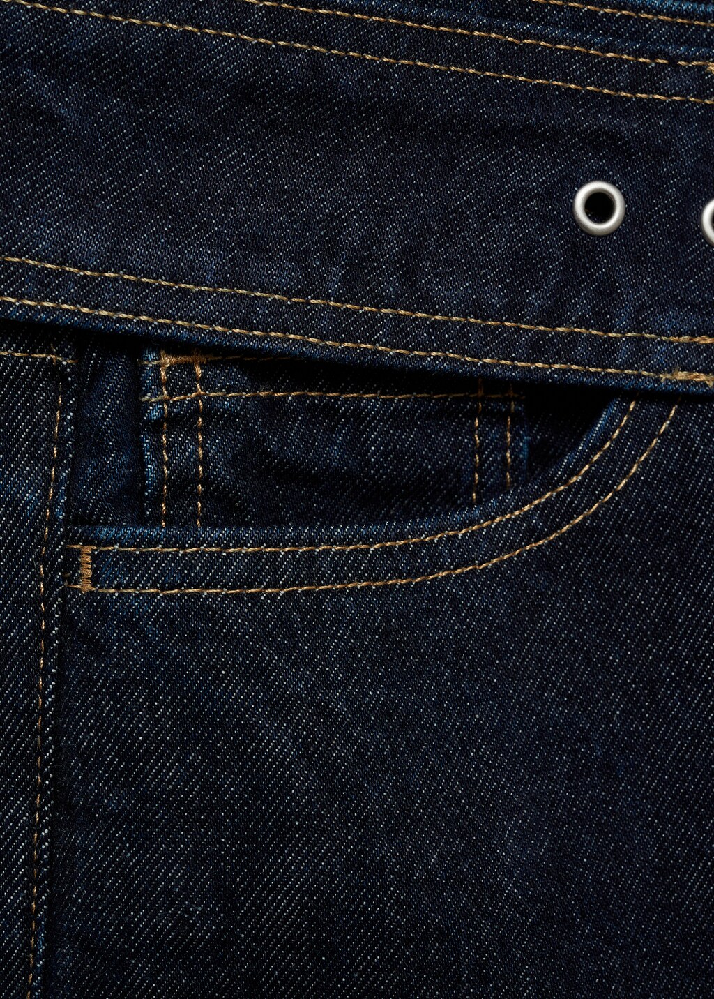 Low-rise straight jeans with belt