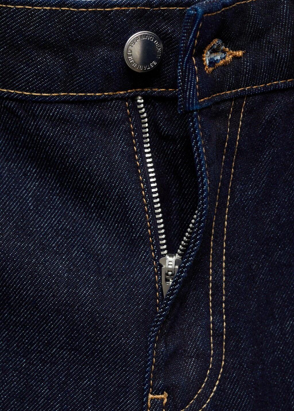 Wide leg mid-rise jeans