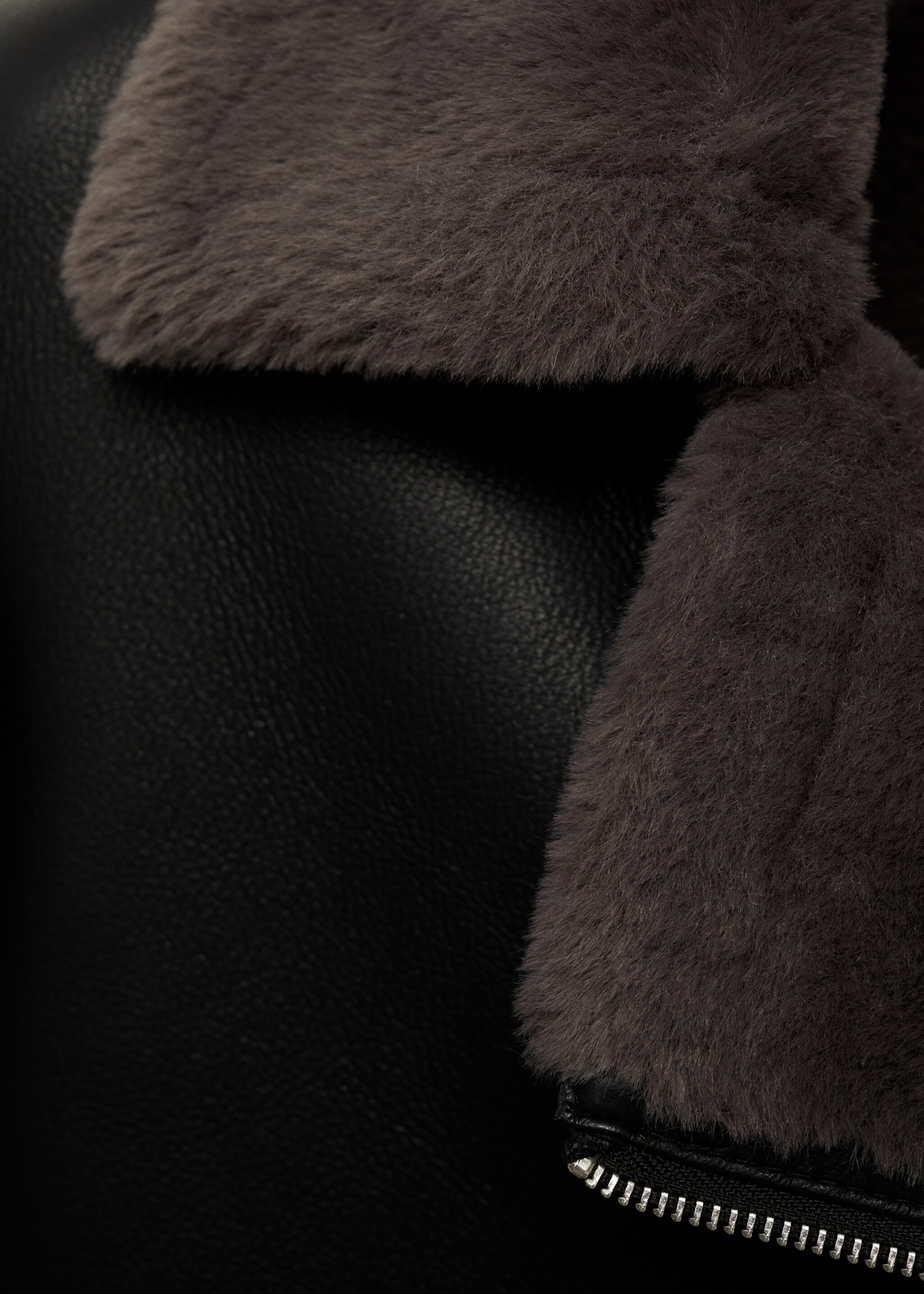 Jacket with shearling-effect lining - Details of the article 8