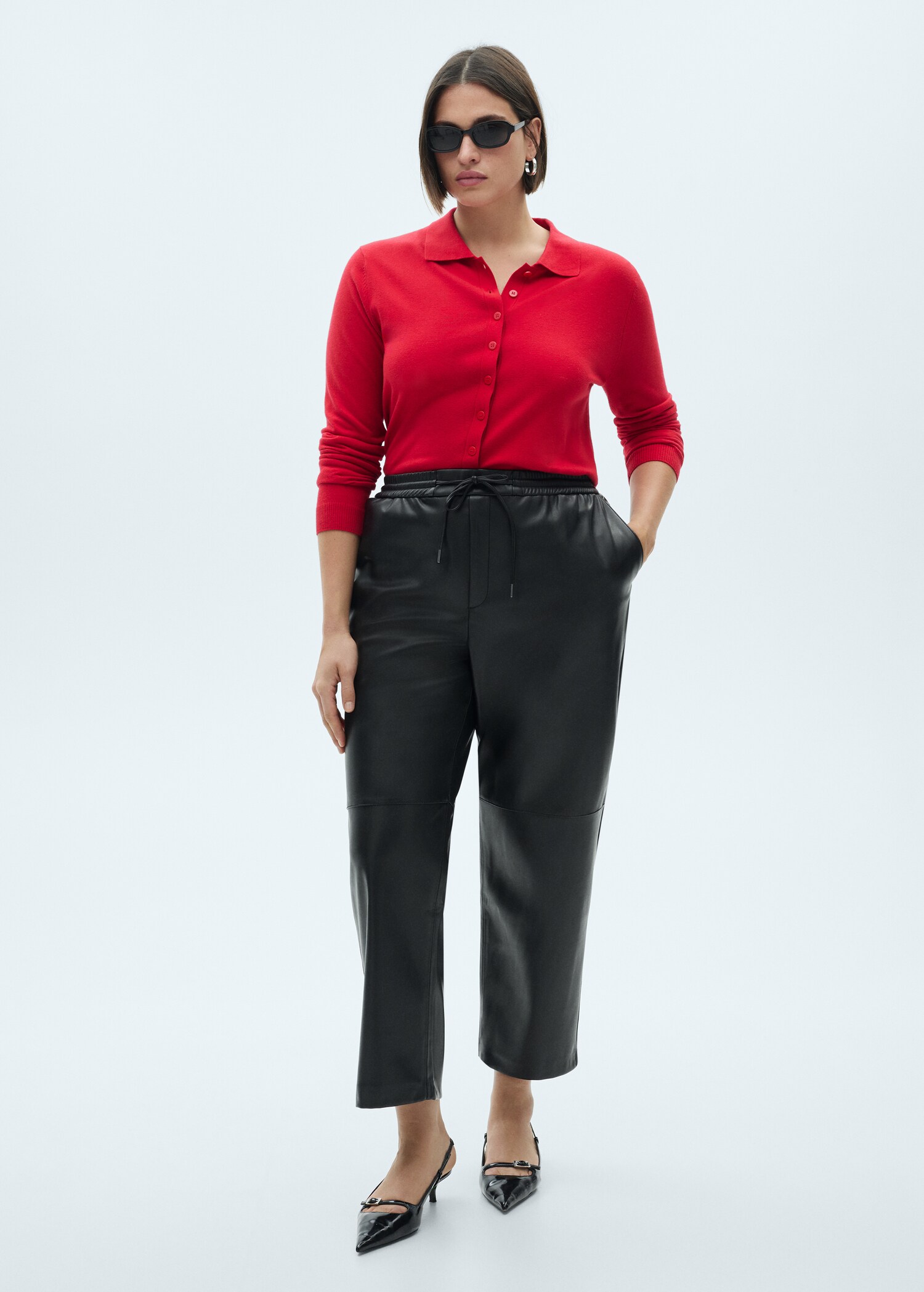 Leather-effect elastic waist trousers - Details of the article 3