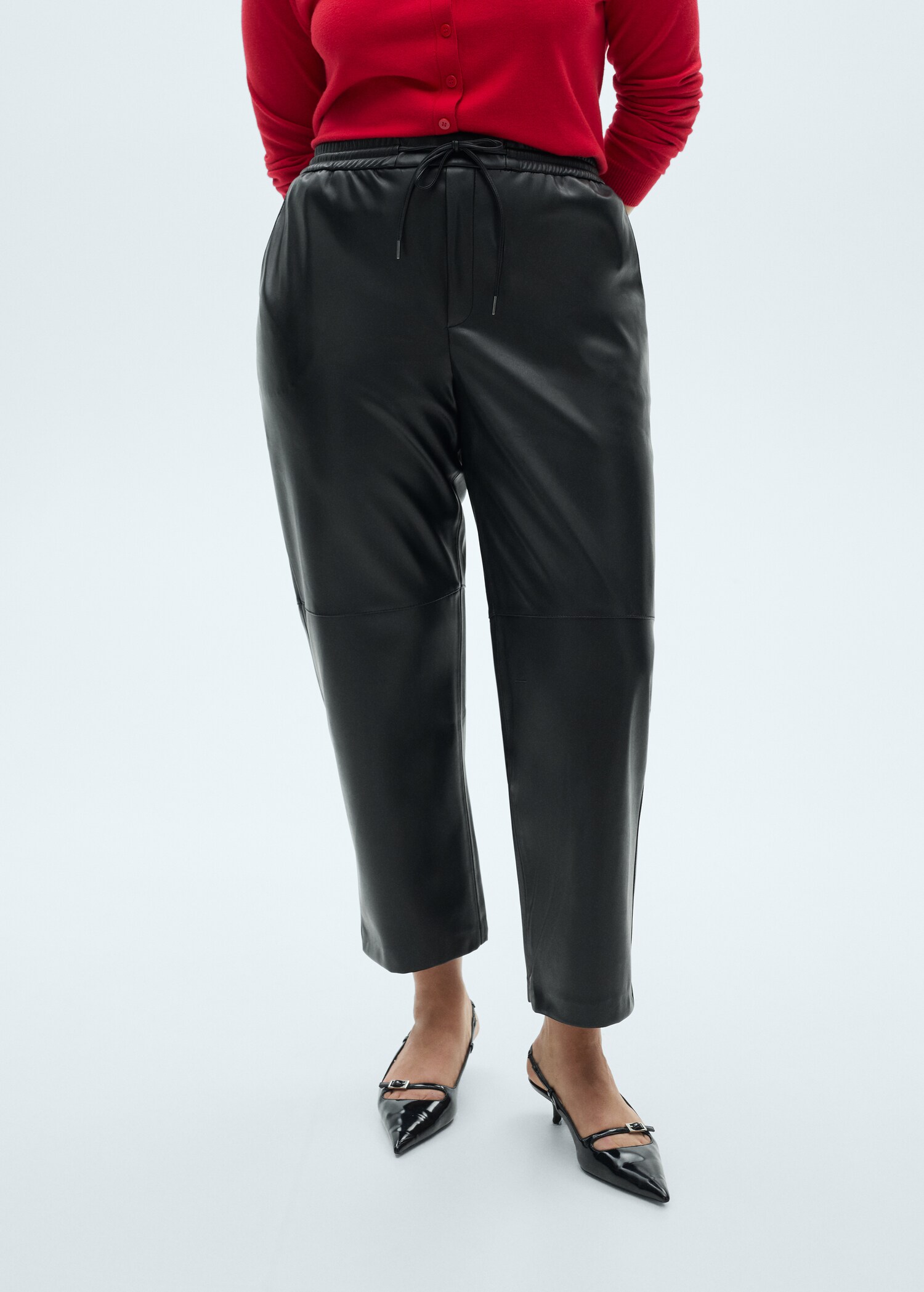Leather-effect elastic waist trousers - Details of the article 5
