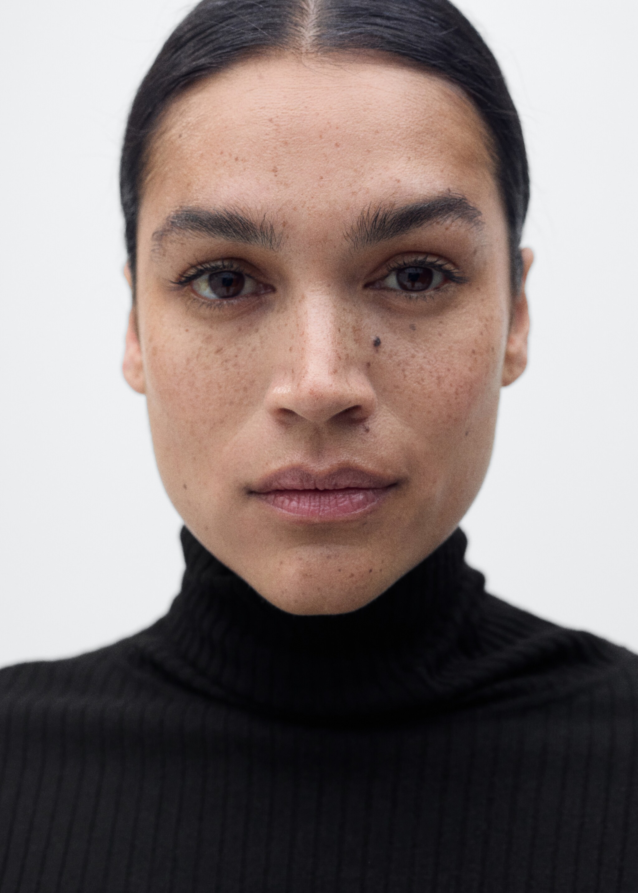 Wool blend turtleneck sweater - Details of the article 4