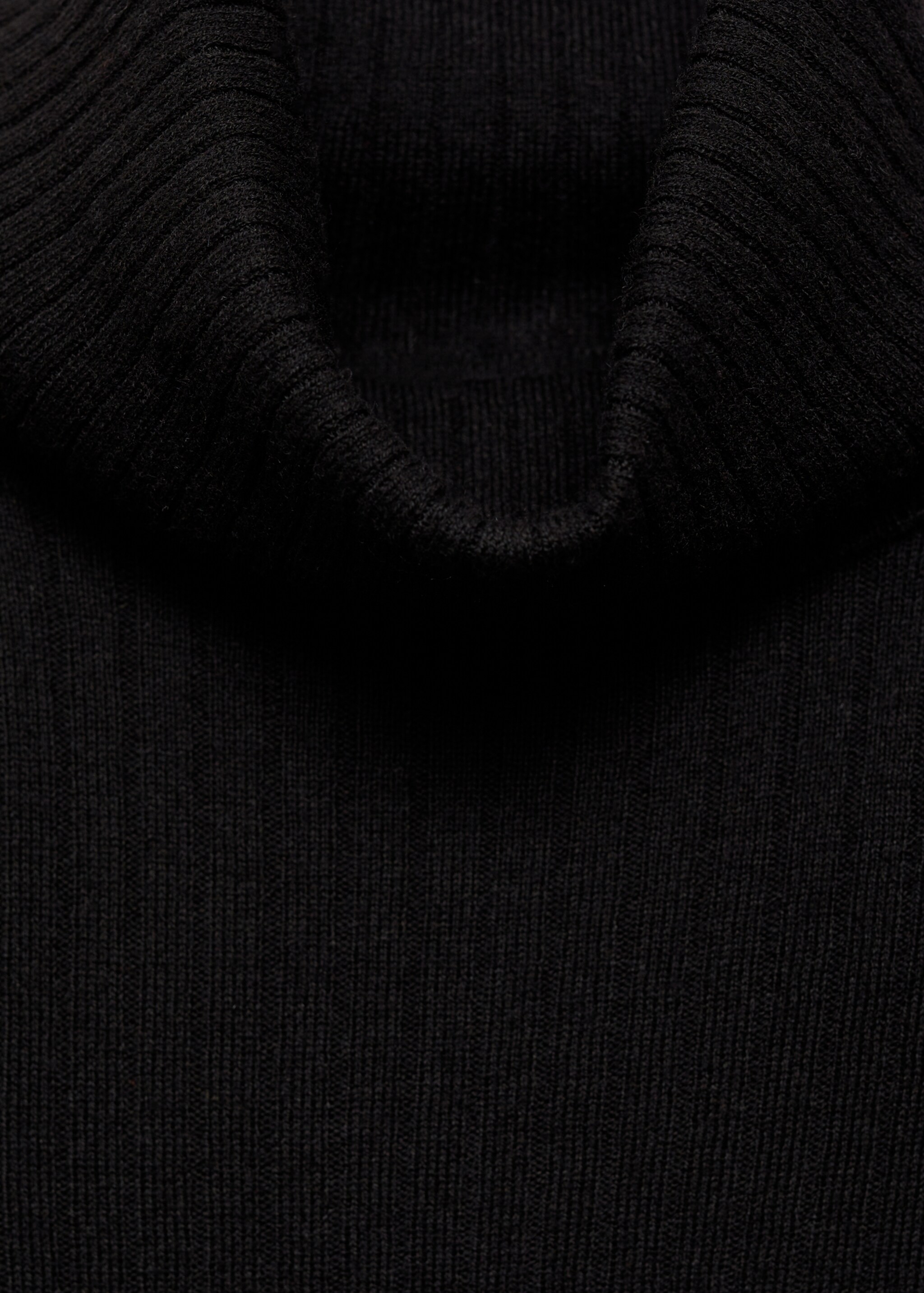 Wool blend turtleneck sweater - Details of the article 8