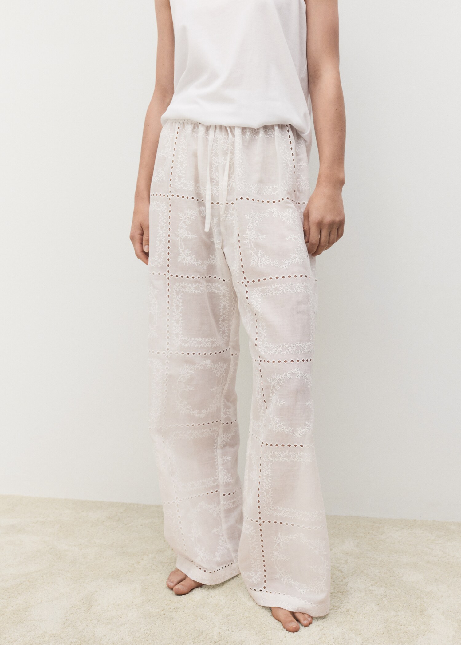 Pantalón 100% ramio bordado - Plano medio