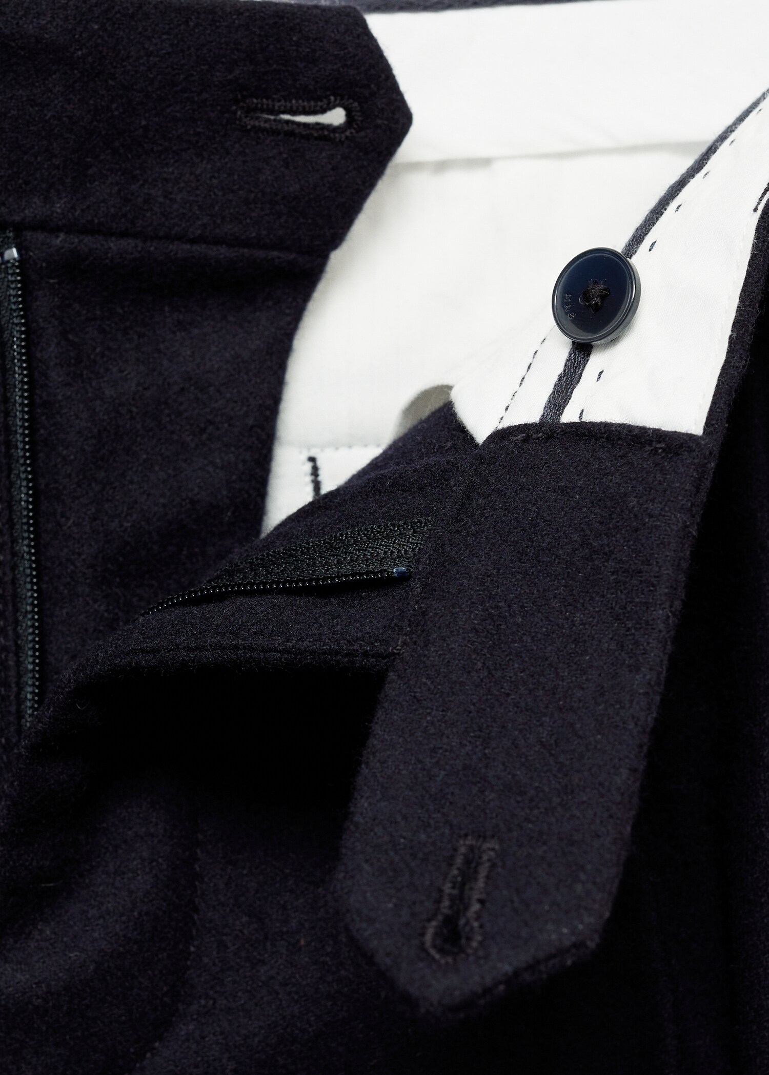 Wool flannel trousers with pleats - Details of the article 8