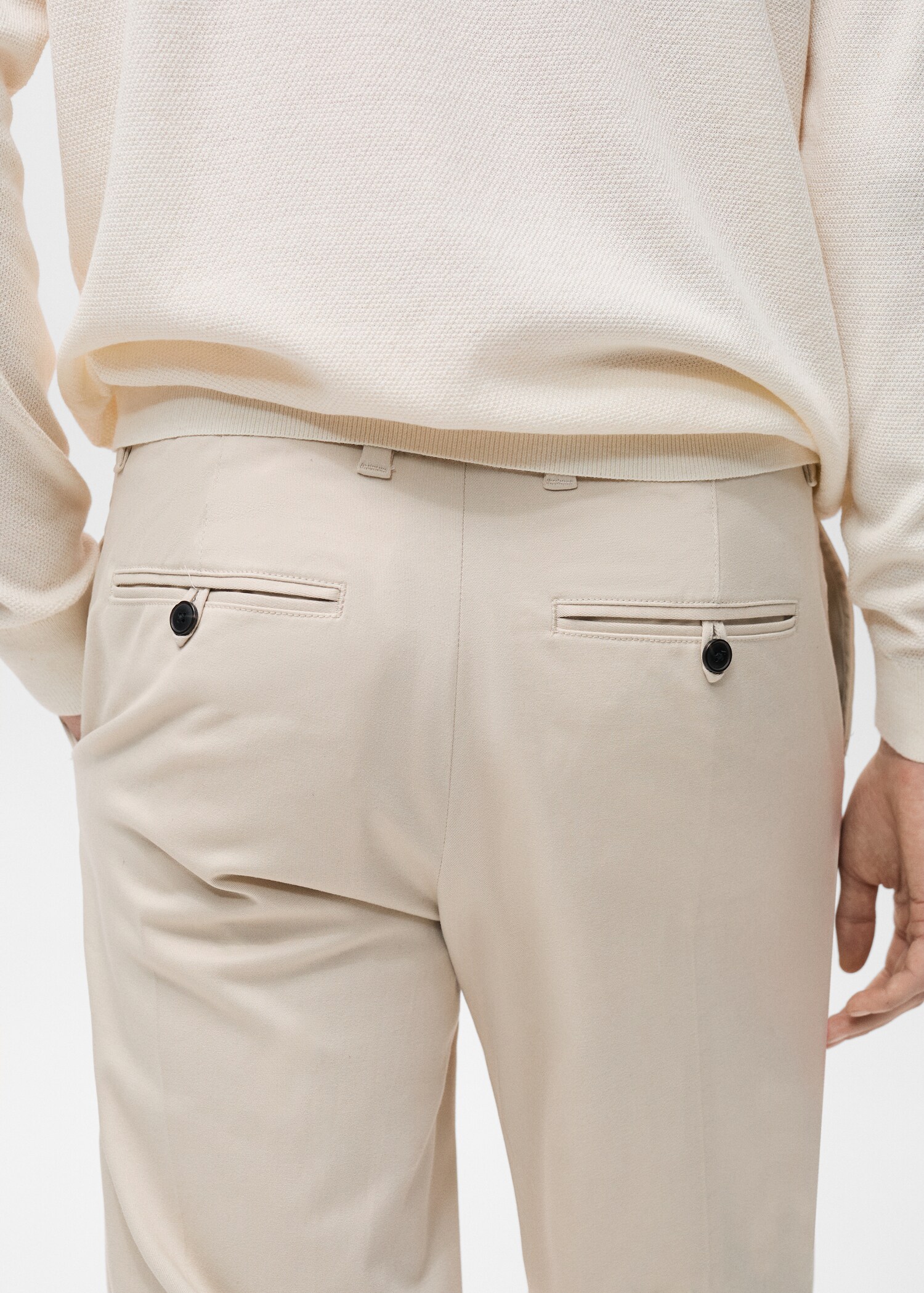 Pleated pants under cuff - Details of the article 6
