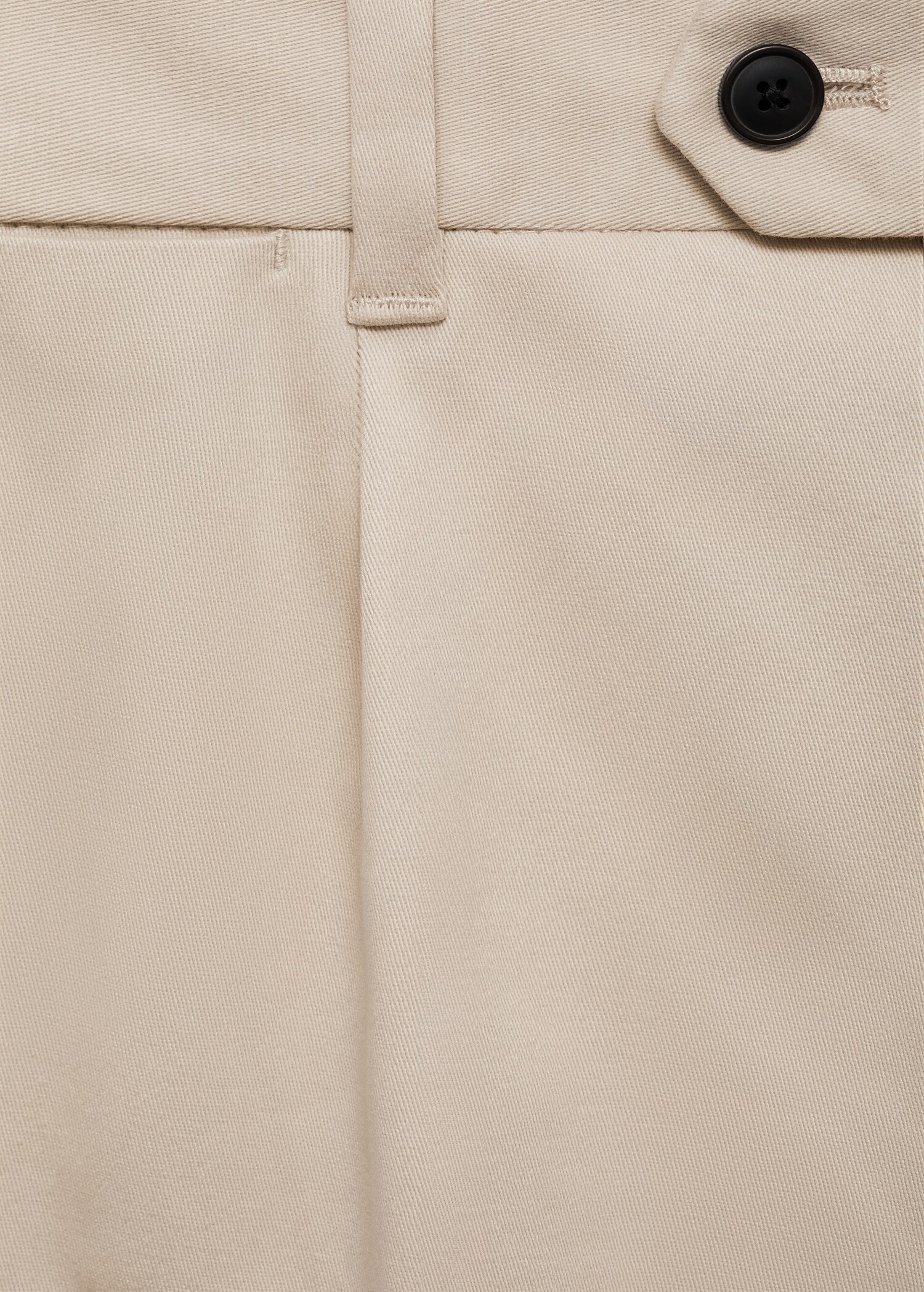 Pleated pants under cuff - Details of the article 8