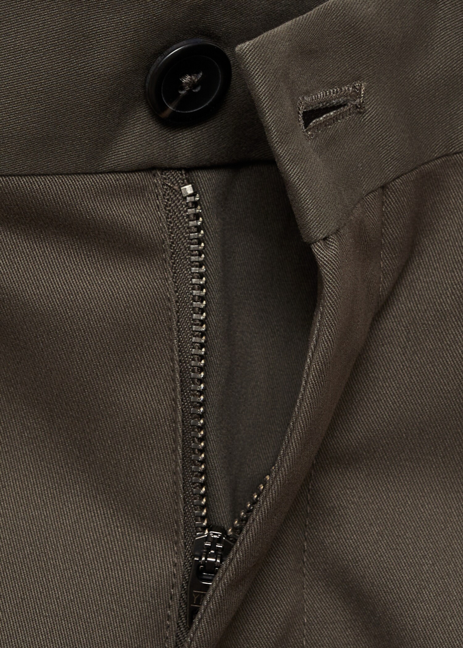 Regular-fit cotton cargo pants - Details of the article 8