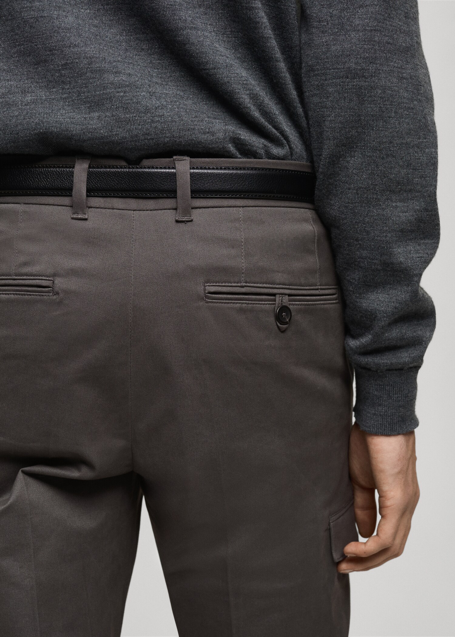 Regular-fit cotton cargo pants - Details of the article 6