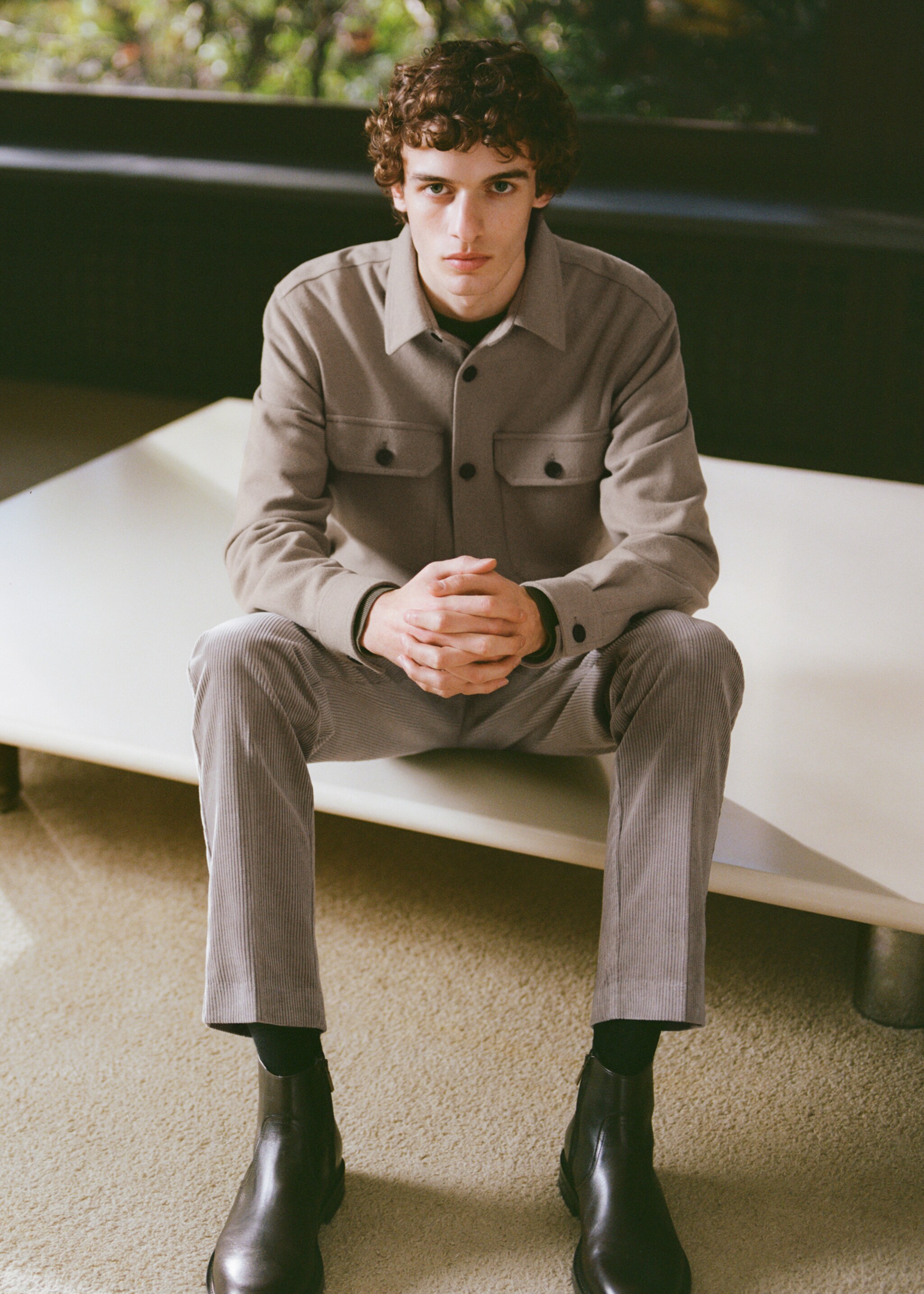 Corduroy regular-fit trousers - Details of the article 3