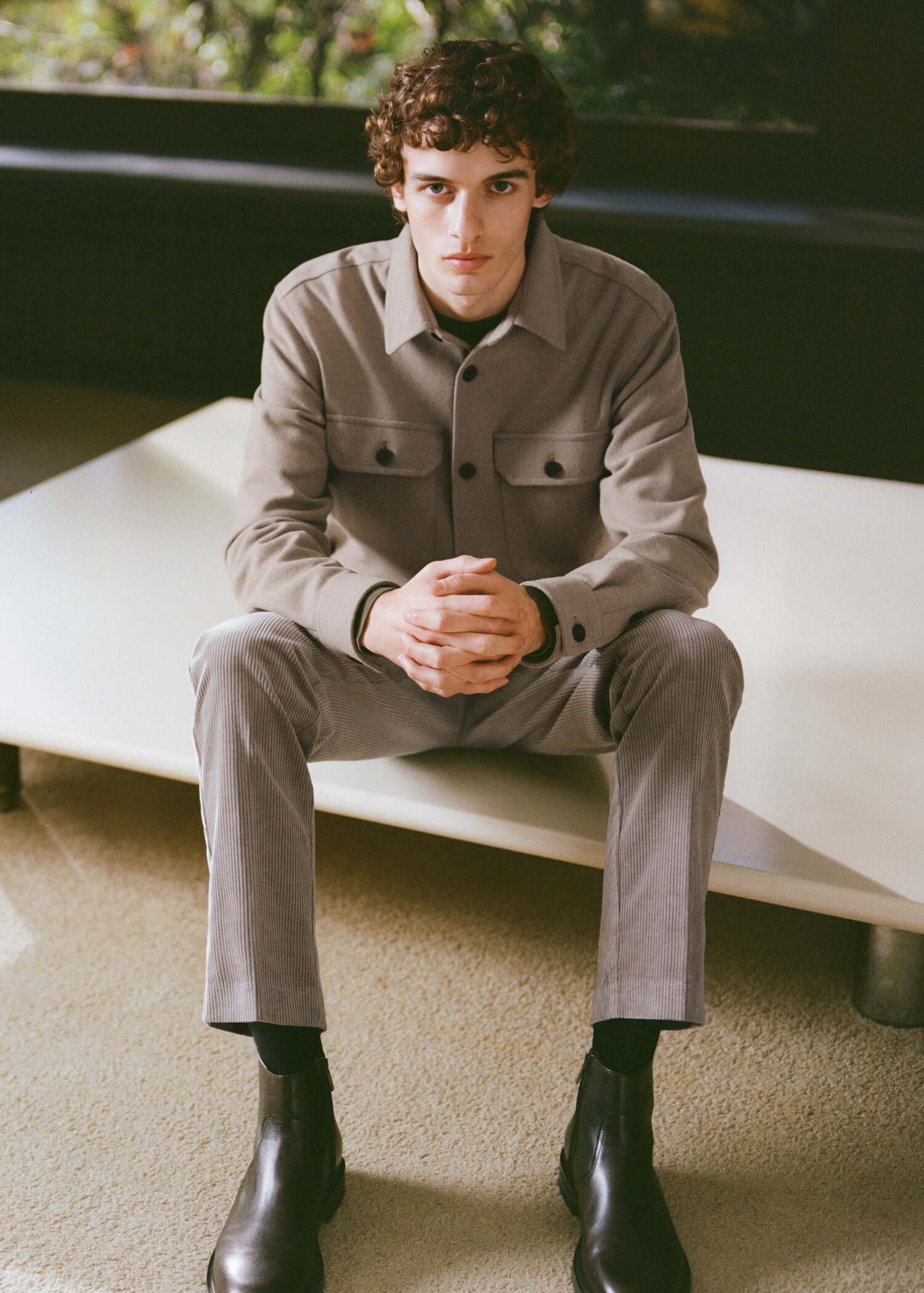 Corduroy regular-fit trousers - Details of the article 3