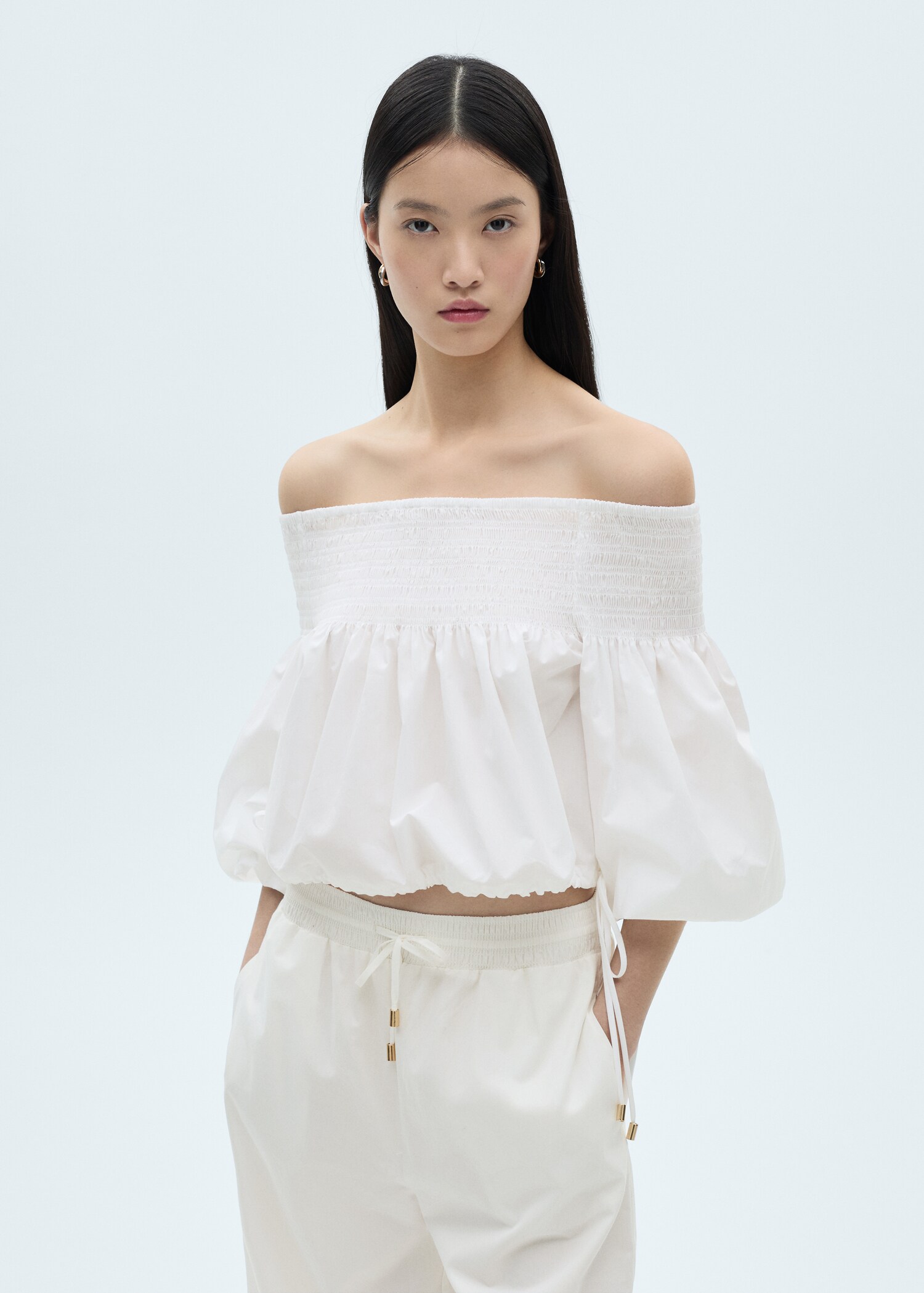 Gathered off-the-shoulder blouse - Medium plane