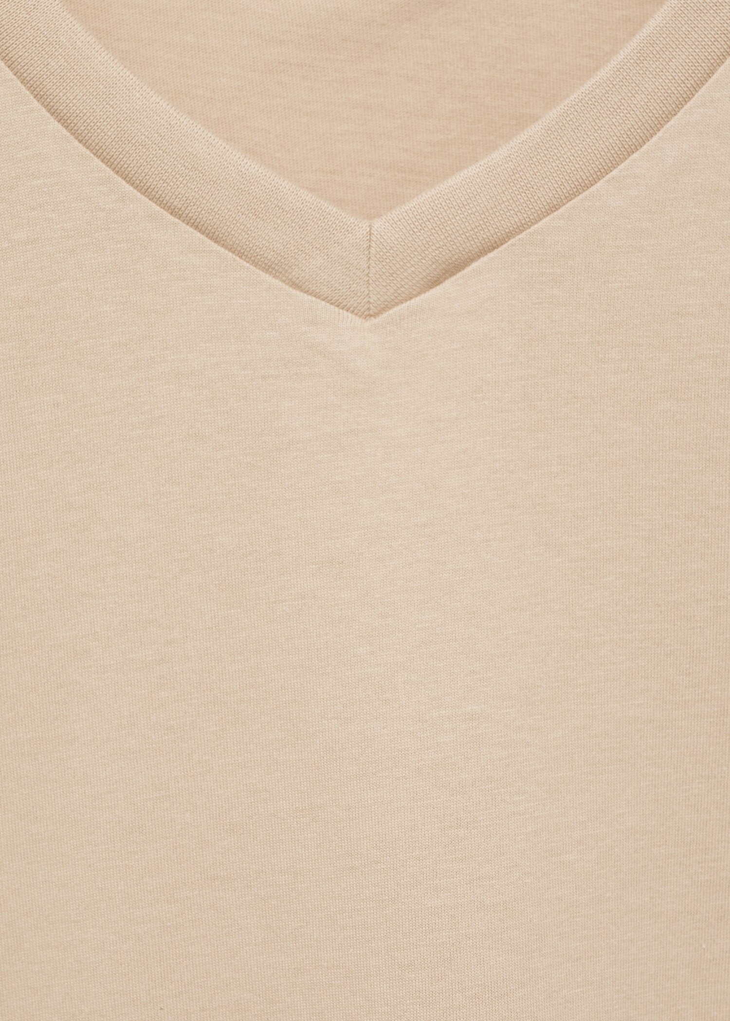 Camiseta cuello pico slim fit 100% algodón - Detalle del artículo 8