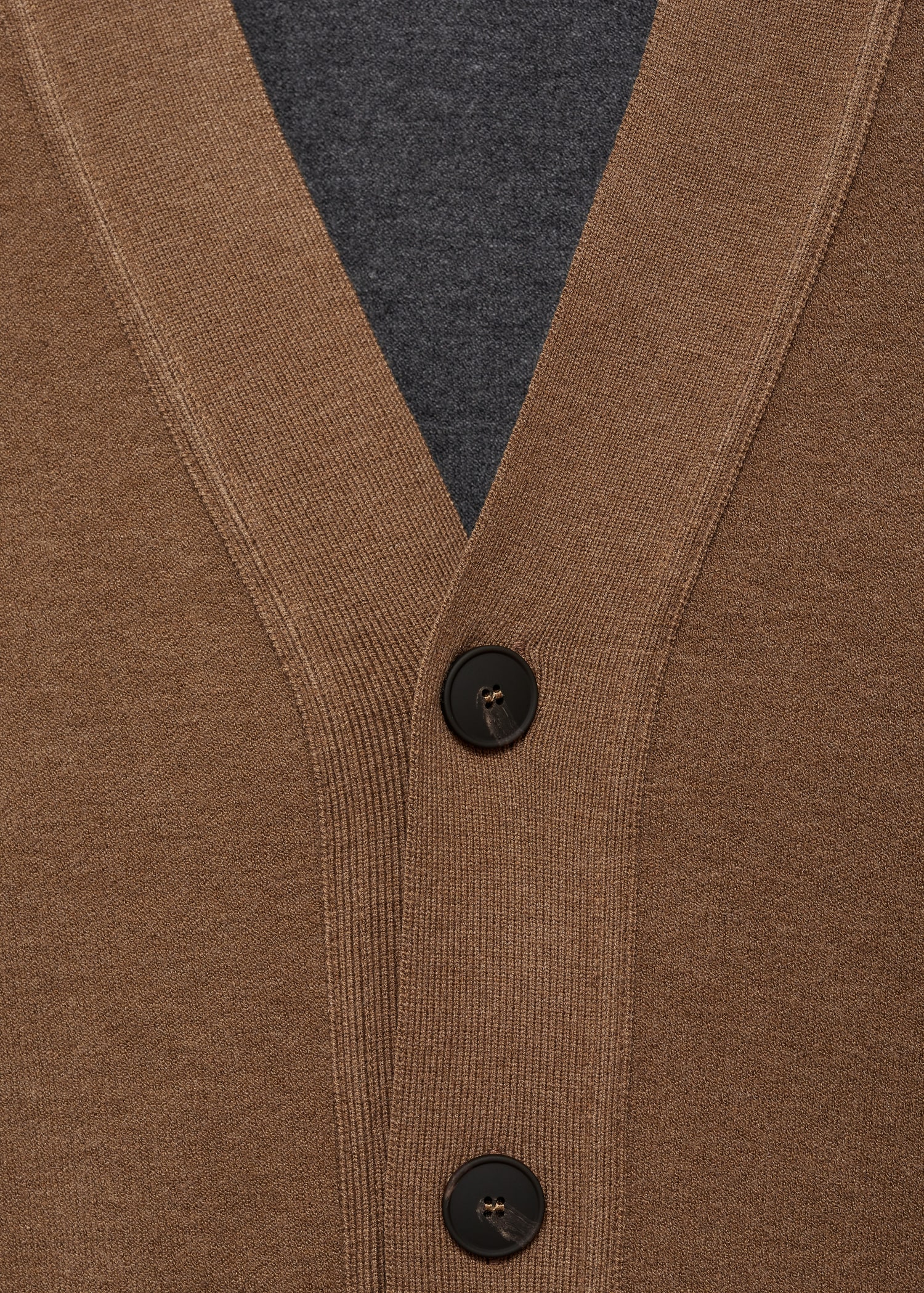 Knitted button cardigan - Details of the article 8