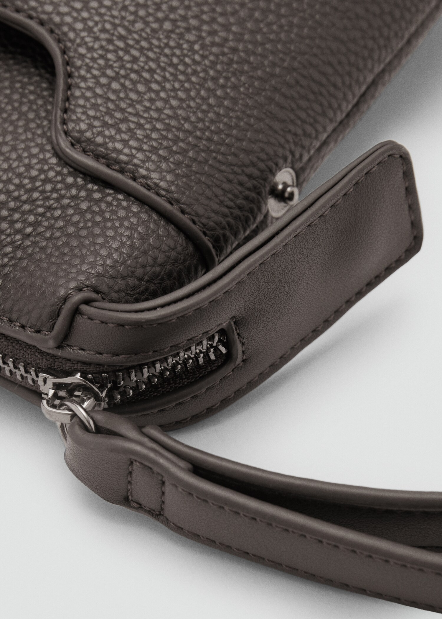 Track sole sneakers - Details of the article 2