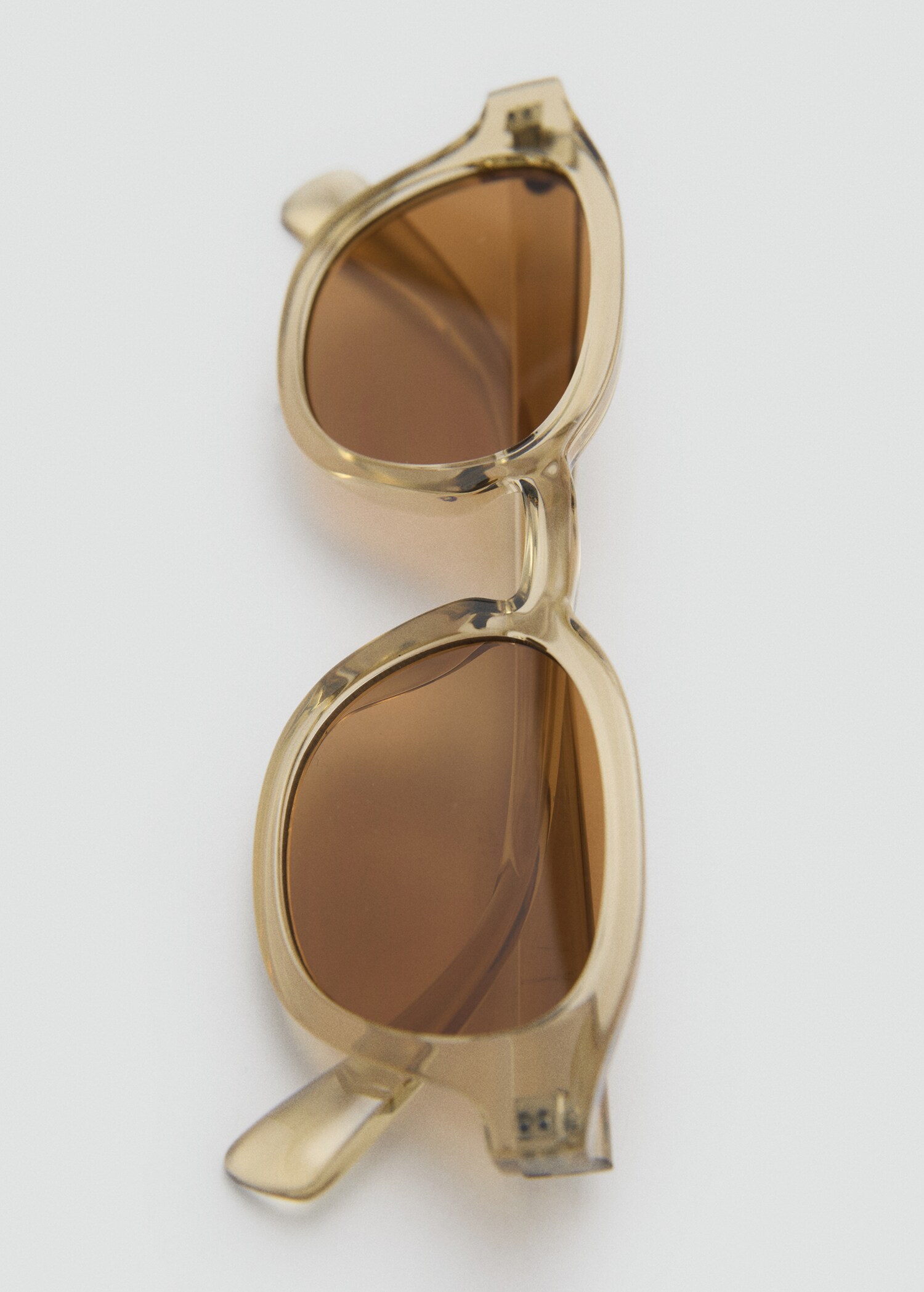 Semi-transparent frame sunglasses - Details of the article 2