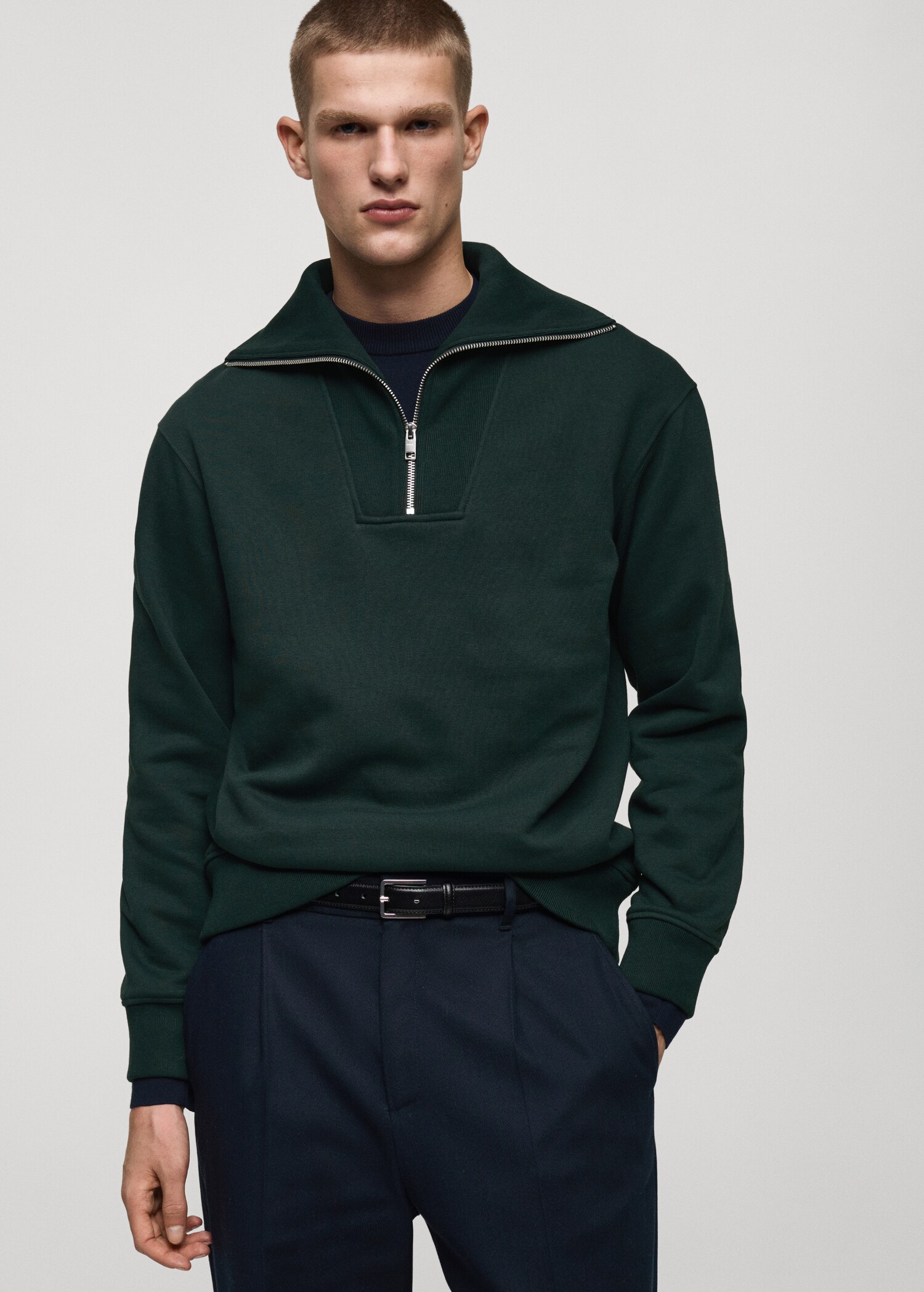 Regular-Fit-Sweatshirt mit Zip-Kragen - Mittlere Ansicht