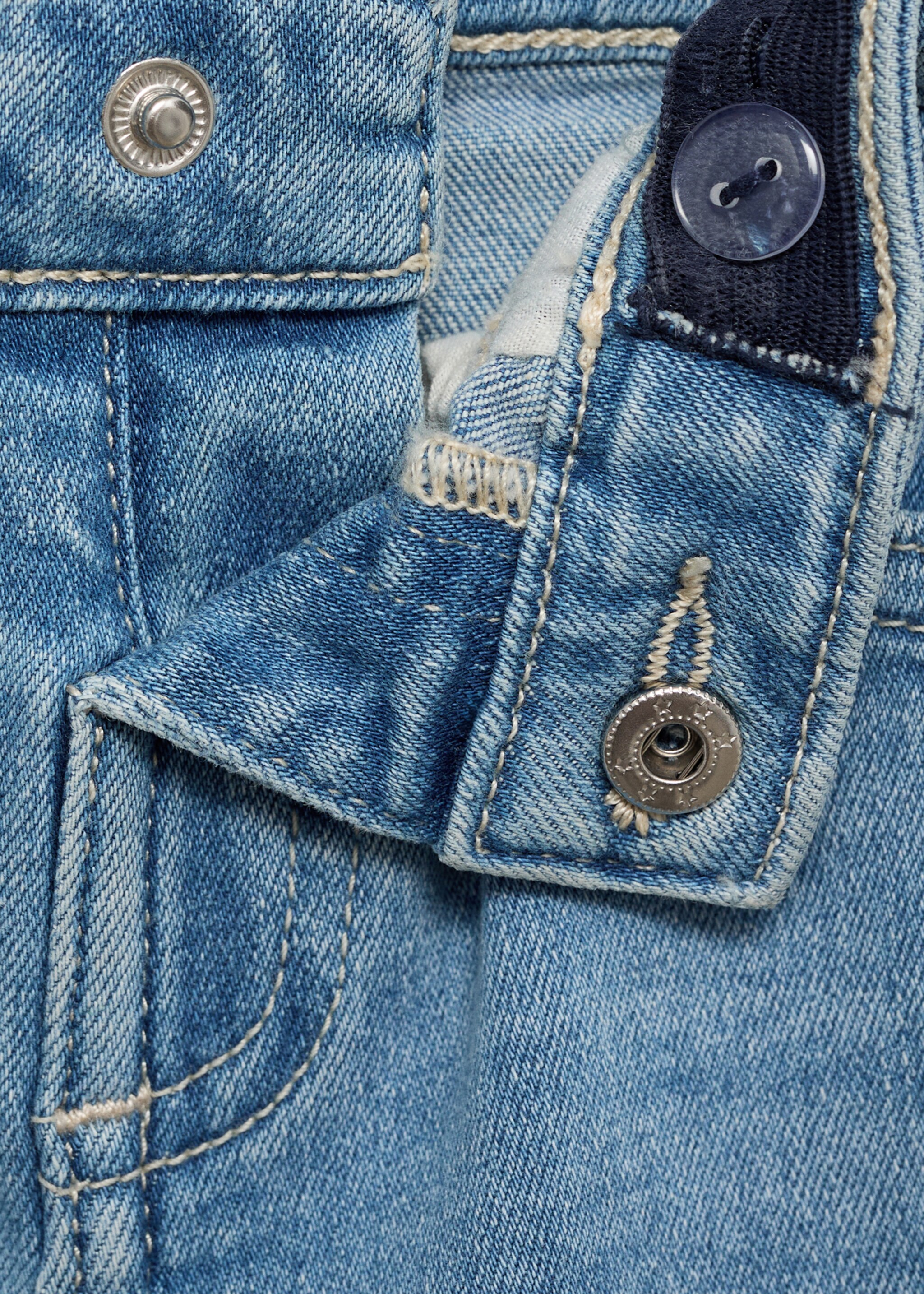 Jeans flare bajo deshilachado - Detalle del artículo 0