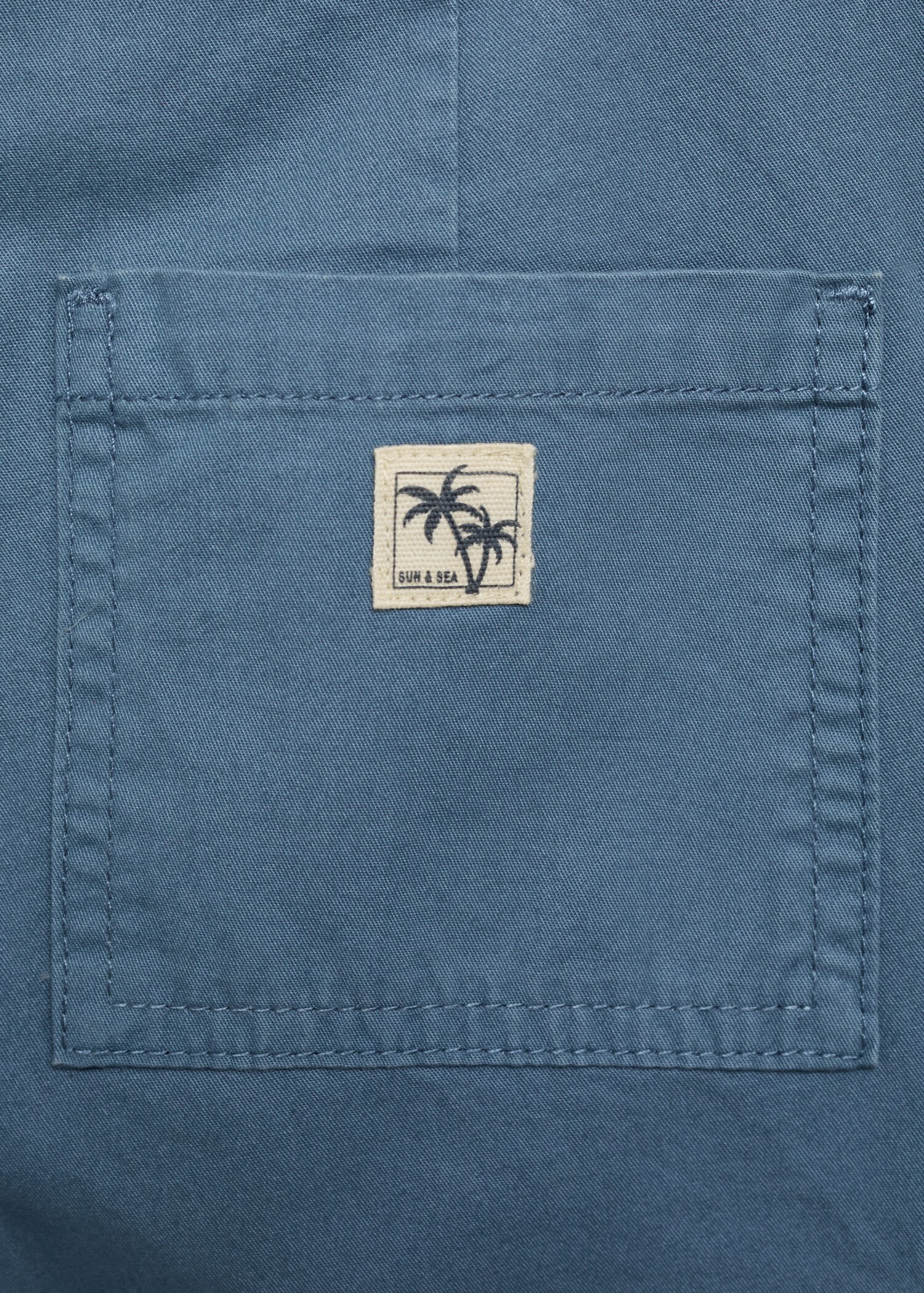 Cargo Bermuda shorts - Details of the article 8