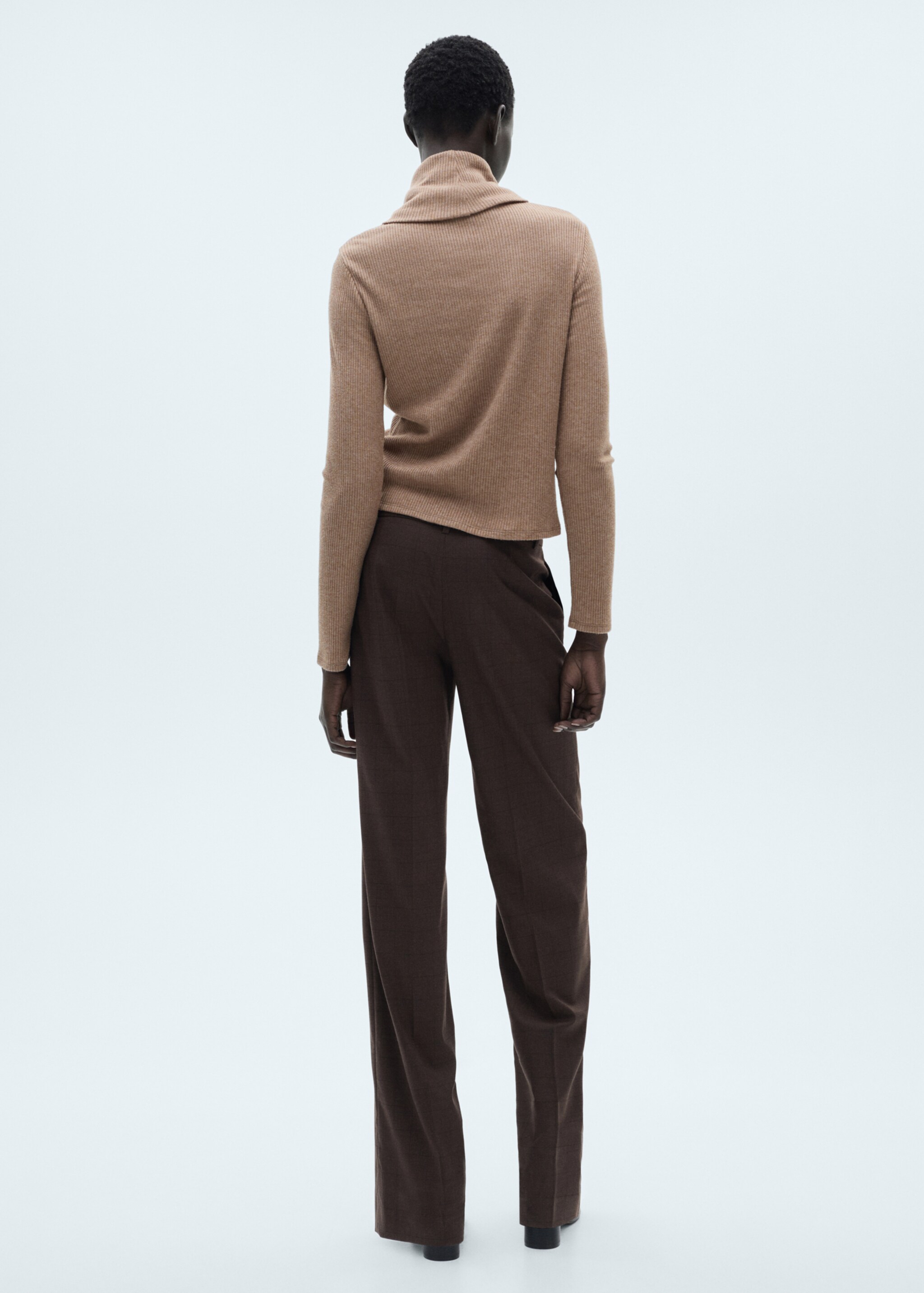 Turtle neck ribbed t-shirt - Зворотна сторона товару