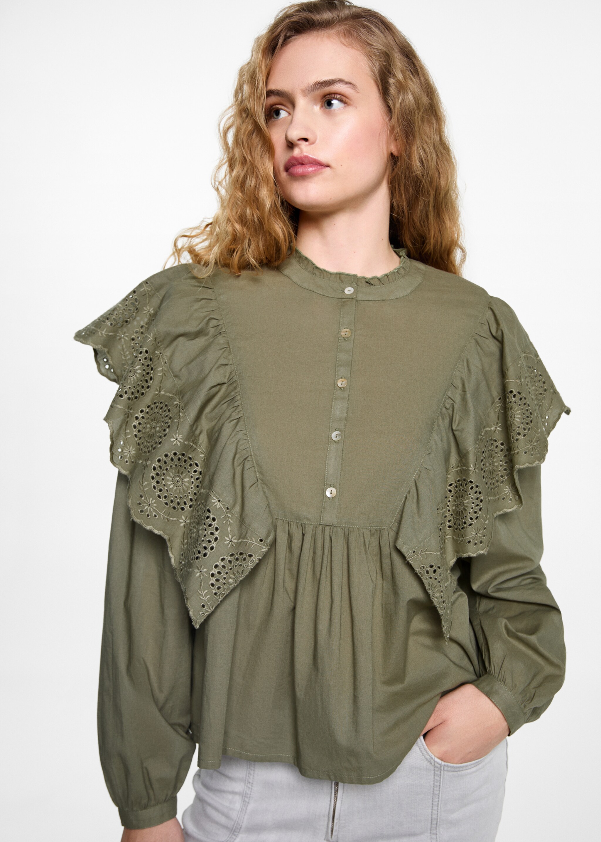Ruffled blouse - Medium plane