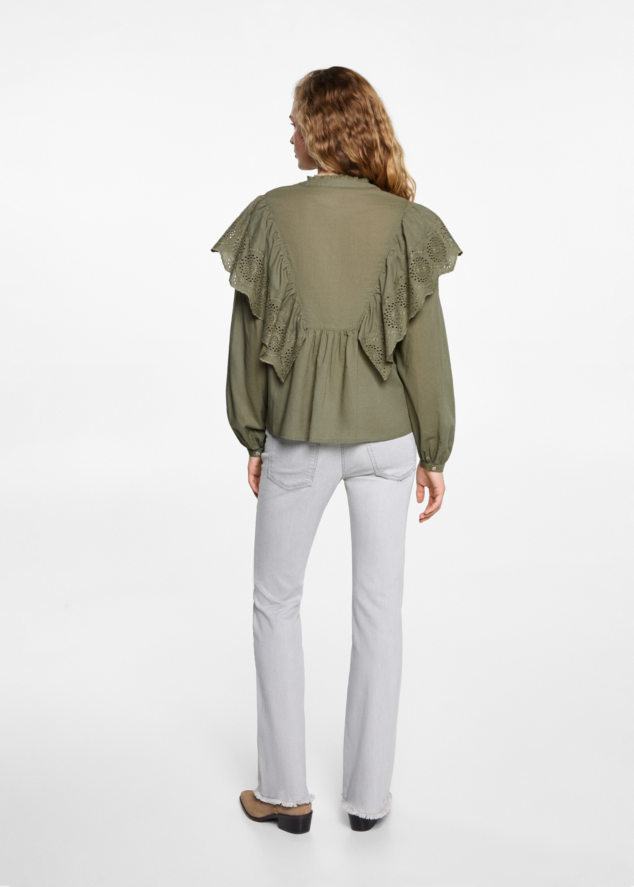 Ruffled blouse - Reverse of the article