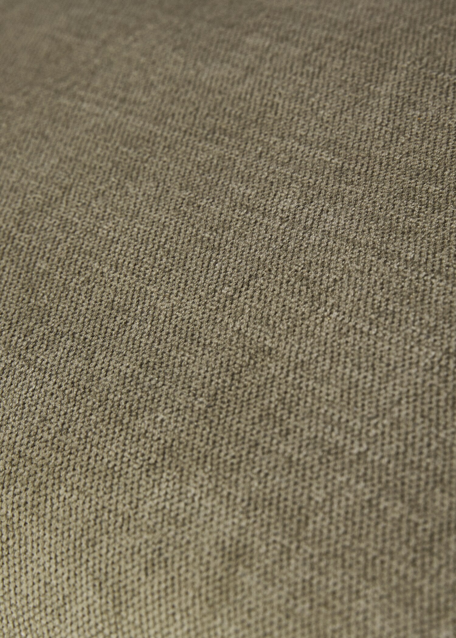 Kuddfodral i bomull och linne med overlocksdetalj med flik 40x60cm - Detaljer om artikeln 2