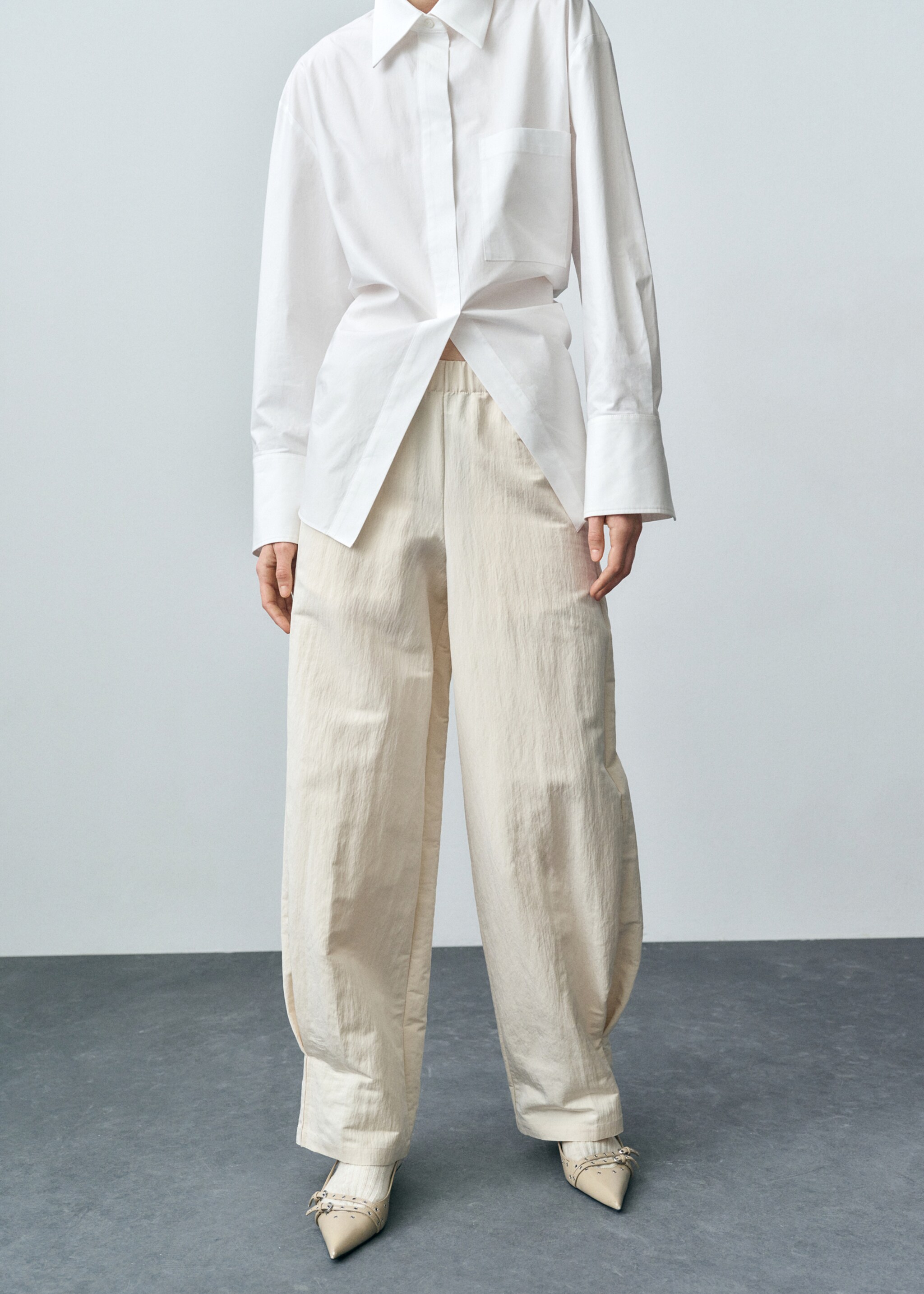 Pleated jogger trousers - Medium plane