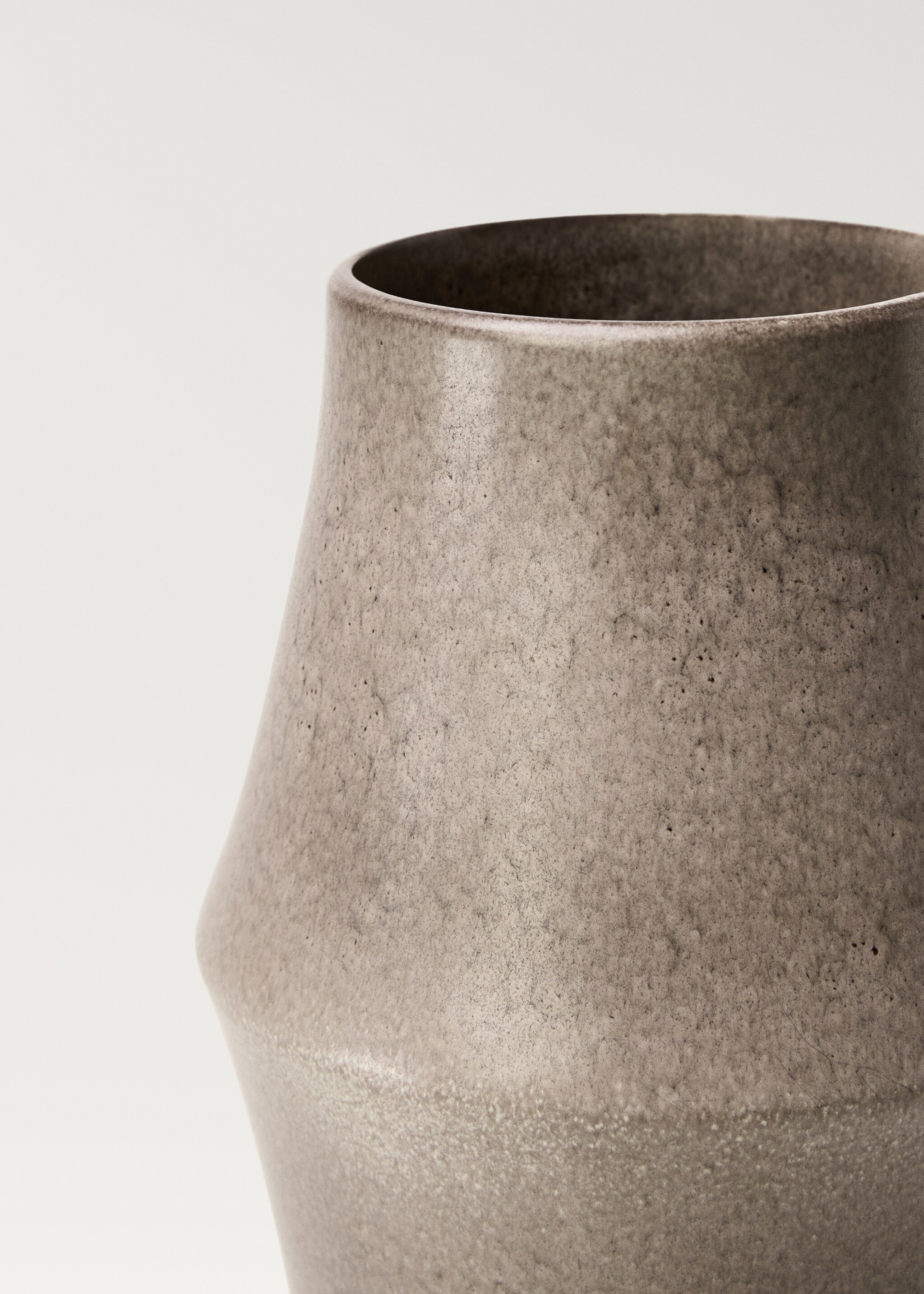 Große Vase aus Steingut in Totem-Form - Detail des Artikels 1