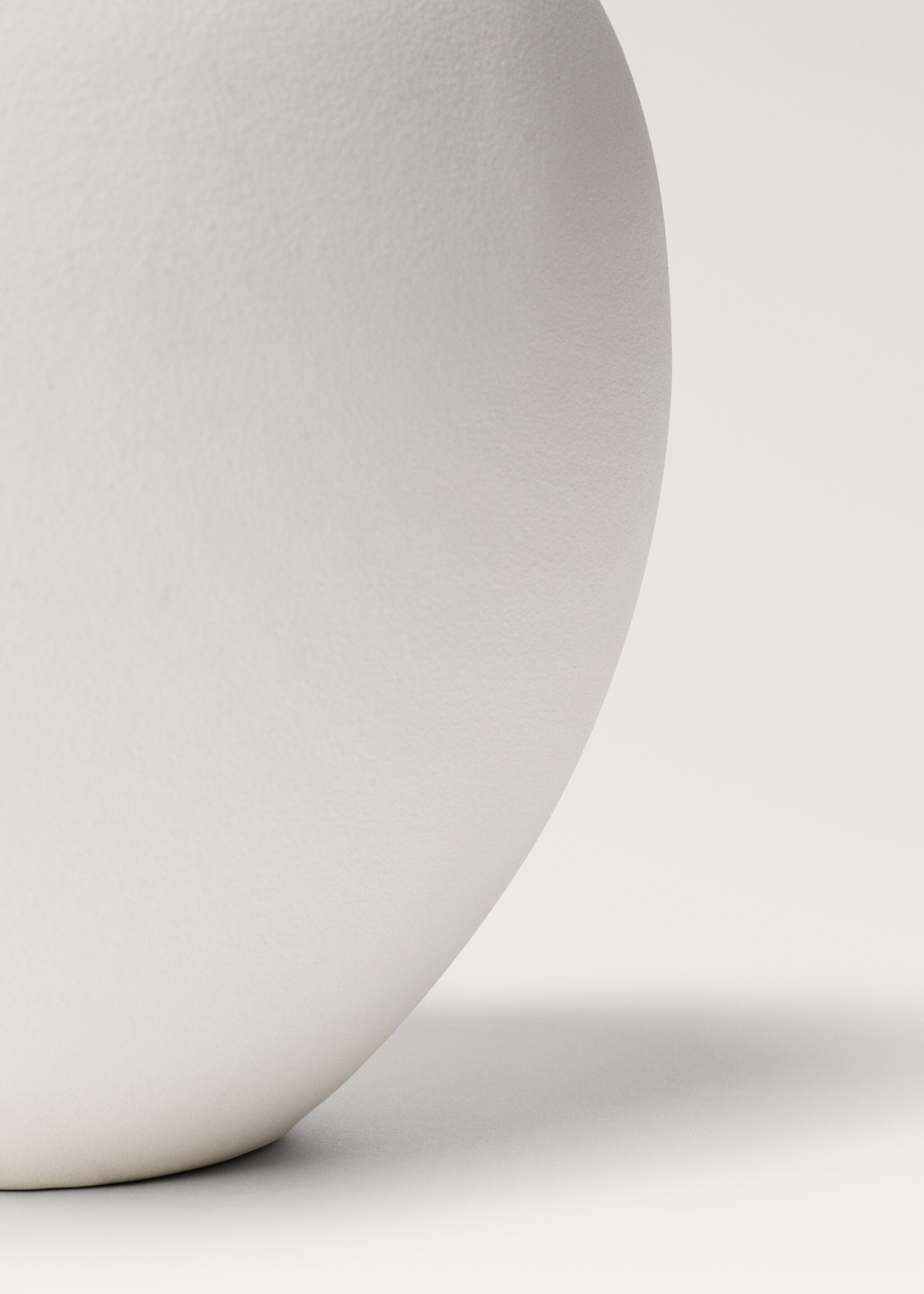 Large matte-finish earthenware vase - Details of the article 2