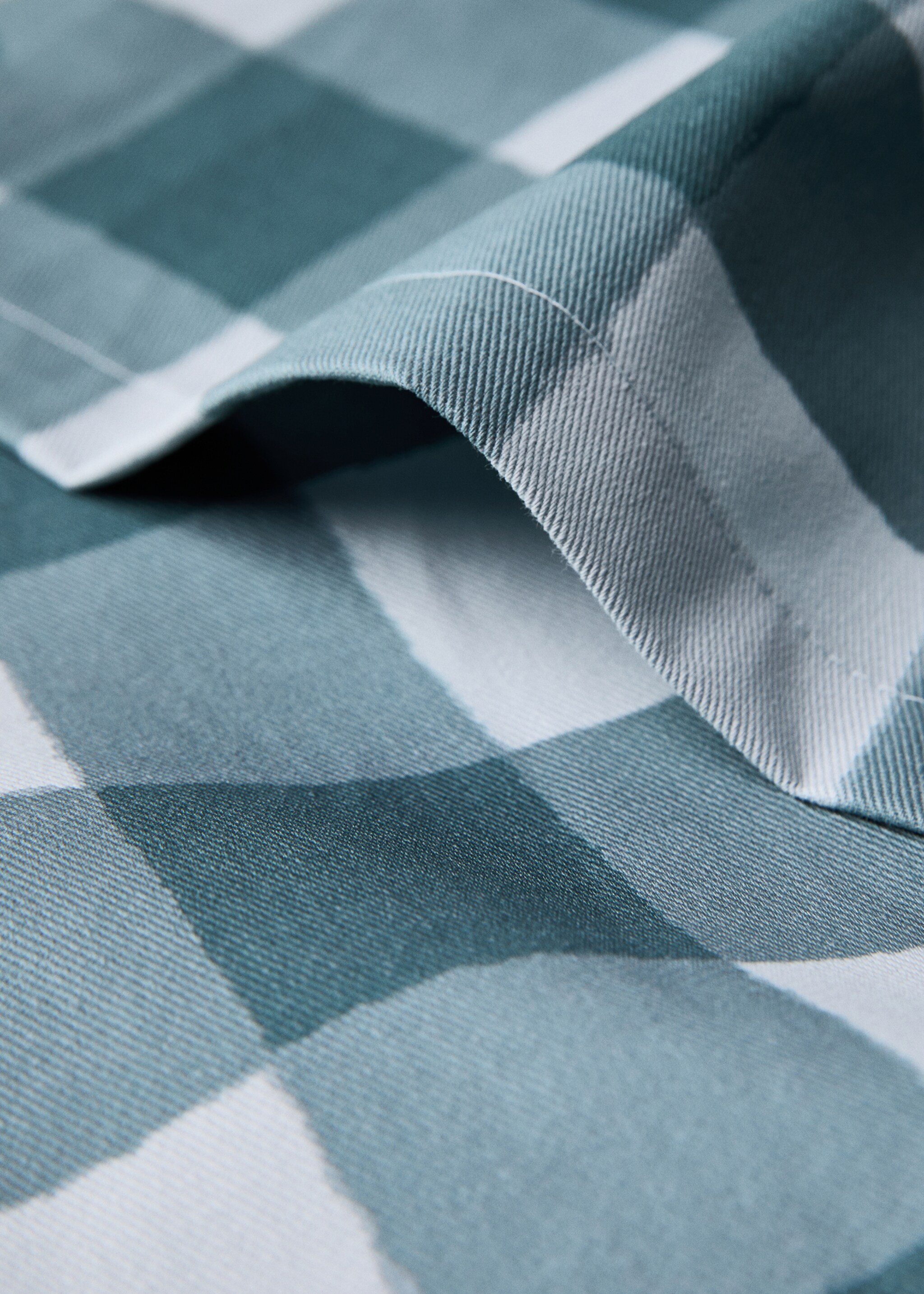 Check cotton tablecloth for 6 to 8 diners - Details of the article 1