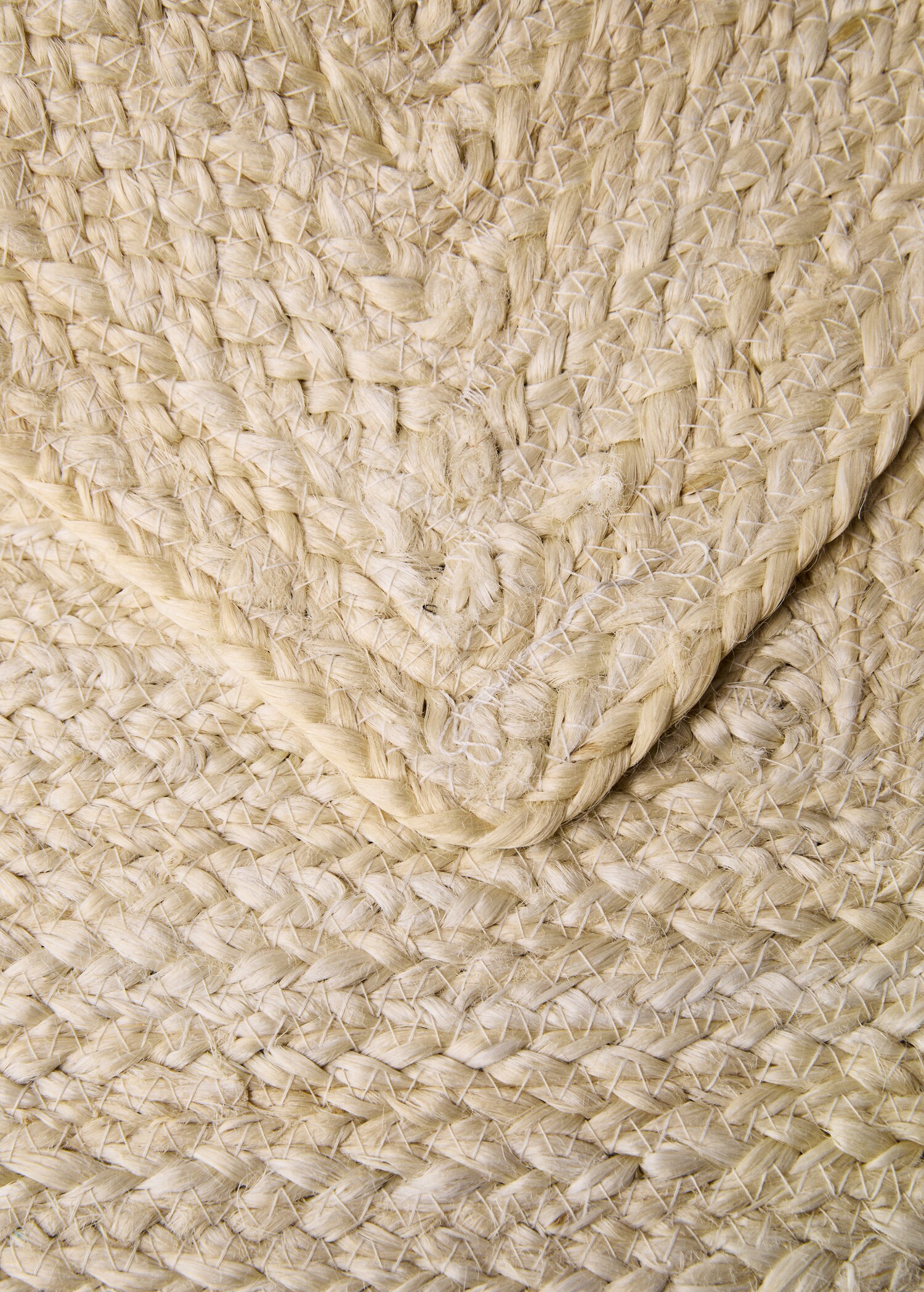 Medium bleached braided jute rug - Details of the article 1