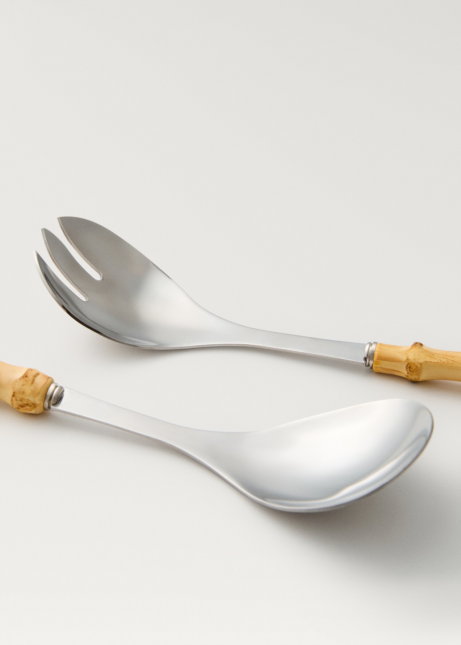 Set of serving cutlery with bamboo handles - Details of the article 2