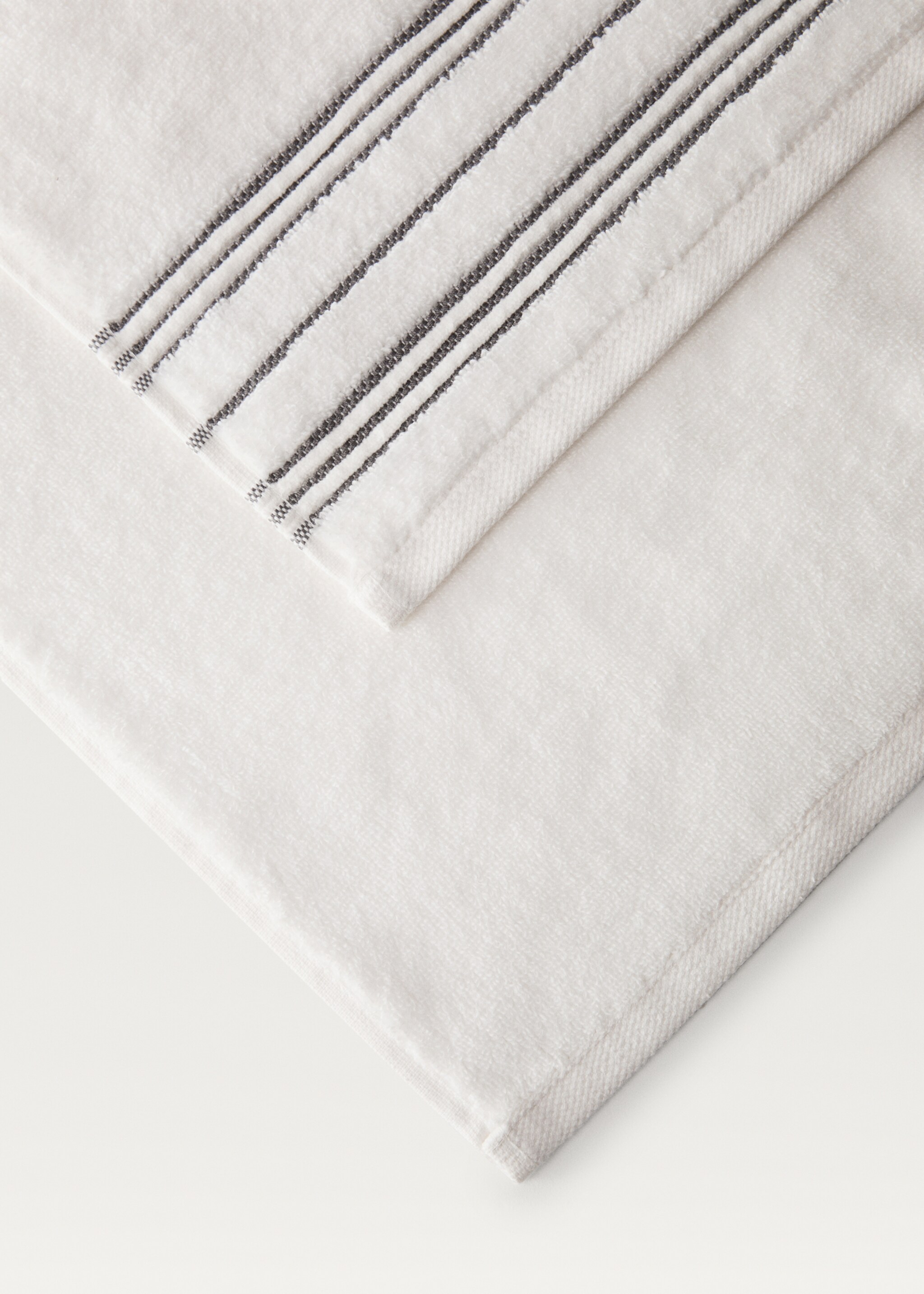 Badehandtuch mit Streifenbordüre - Detail des Artikels 2