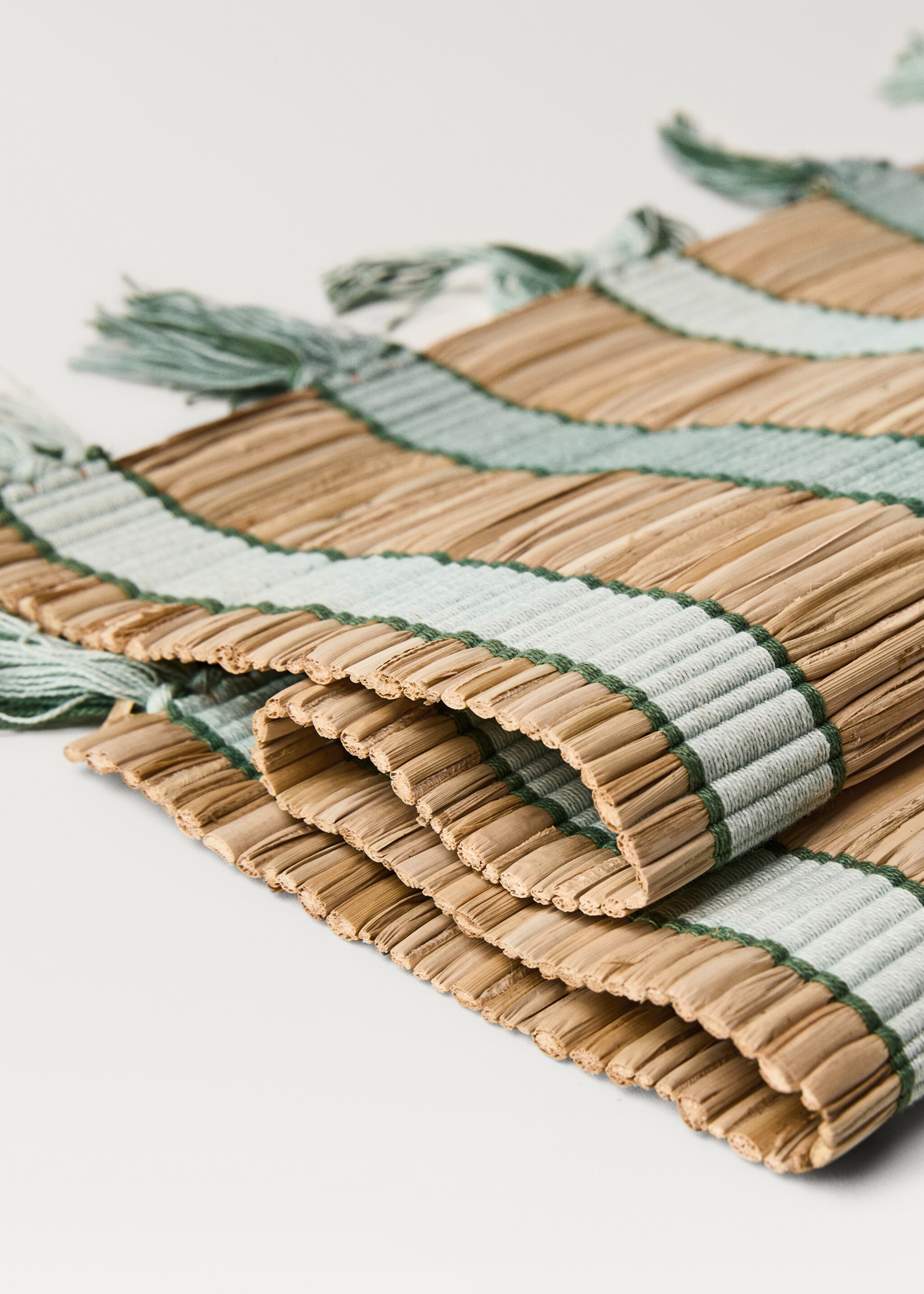 Tischsets aus Raffiabast mit Streifen - Detail des Artikels 1