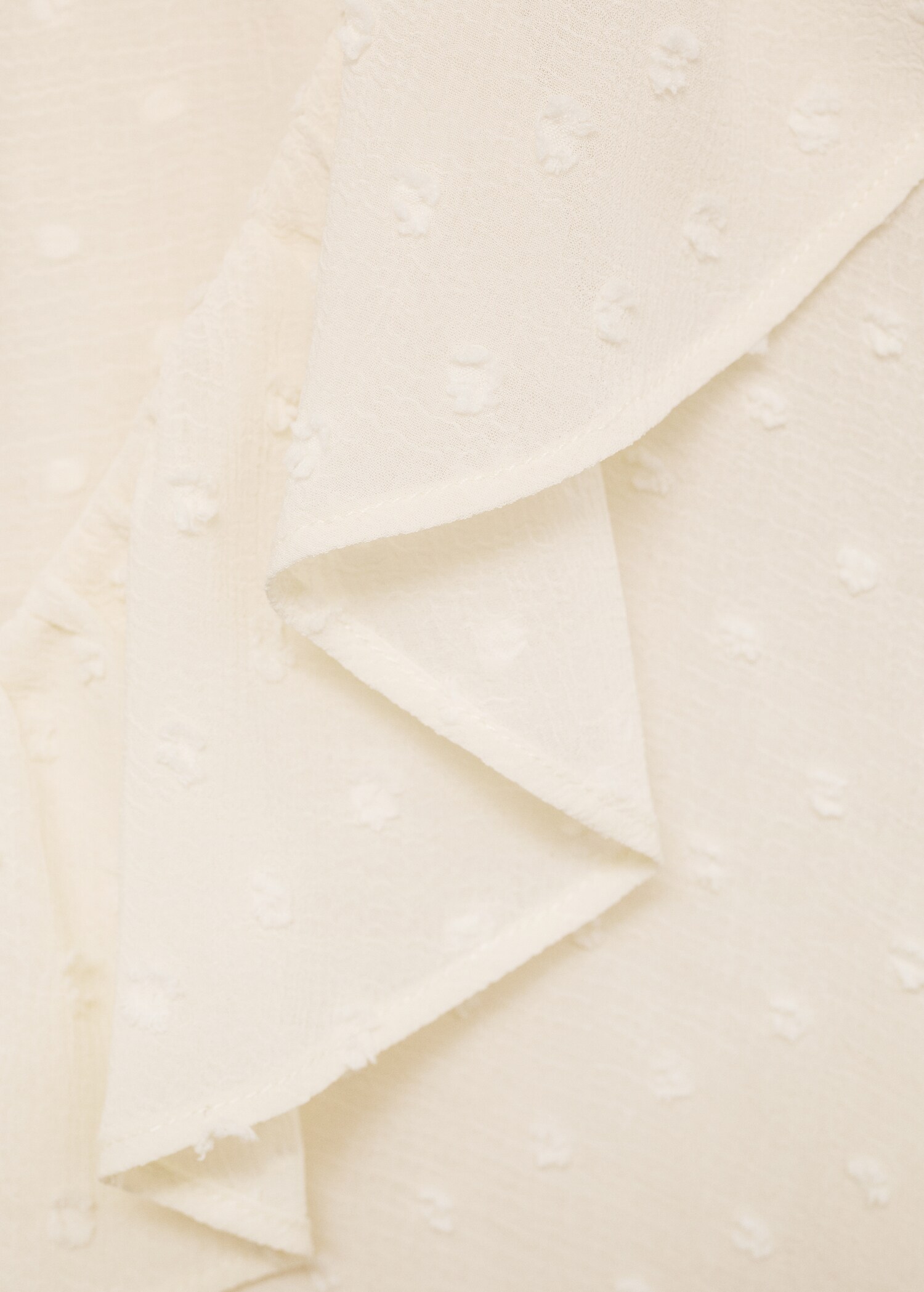 Ruffled blouse with bow closure - Details of the article 0